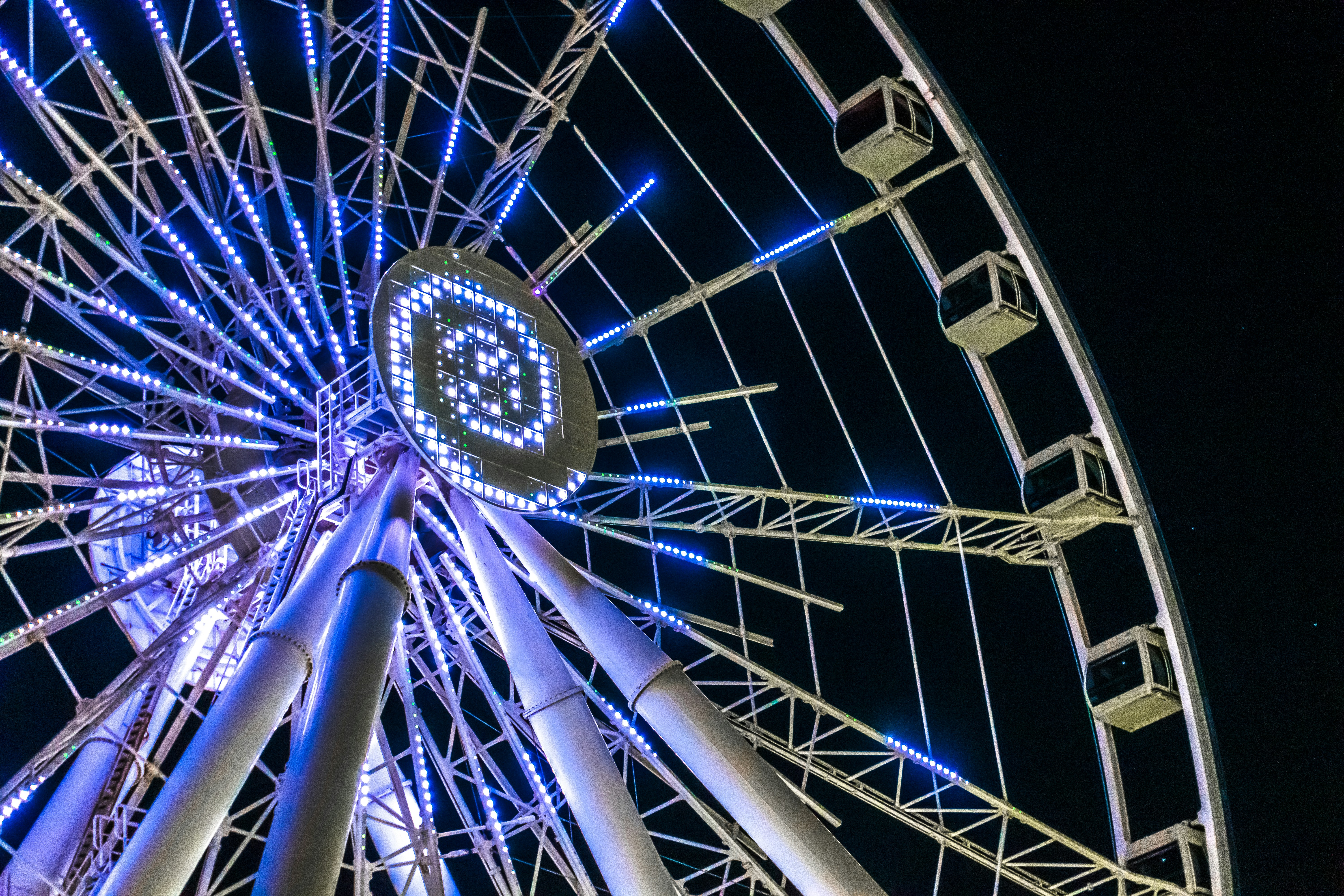 Photo by zulfugarkarimov