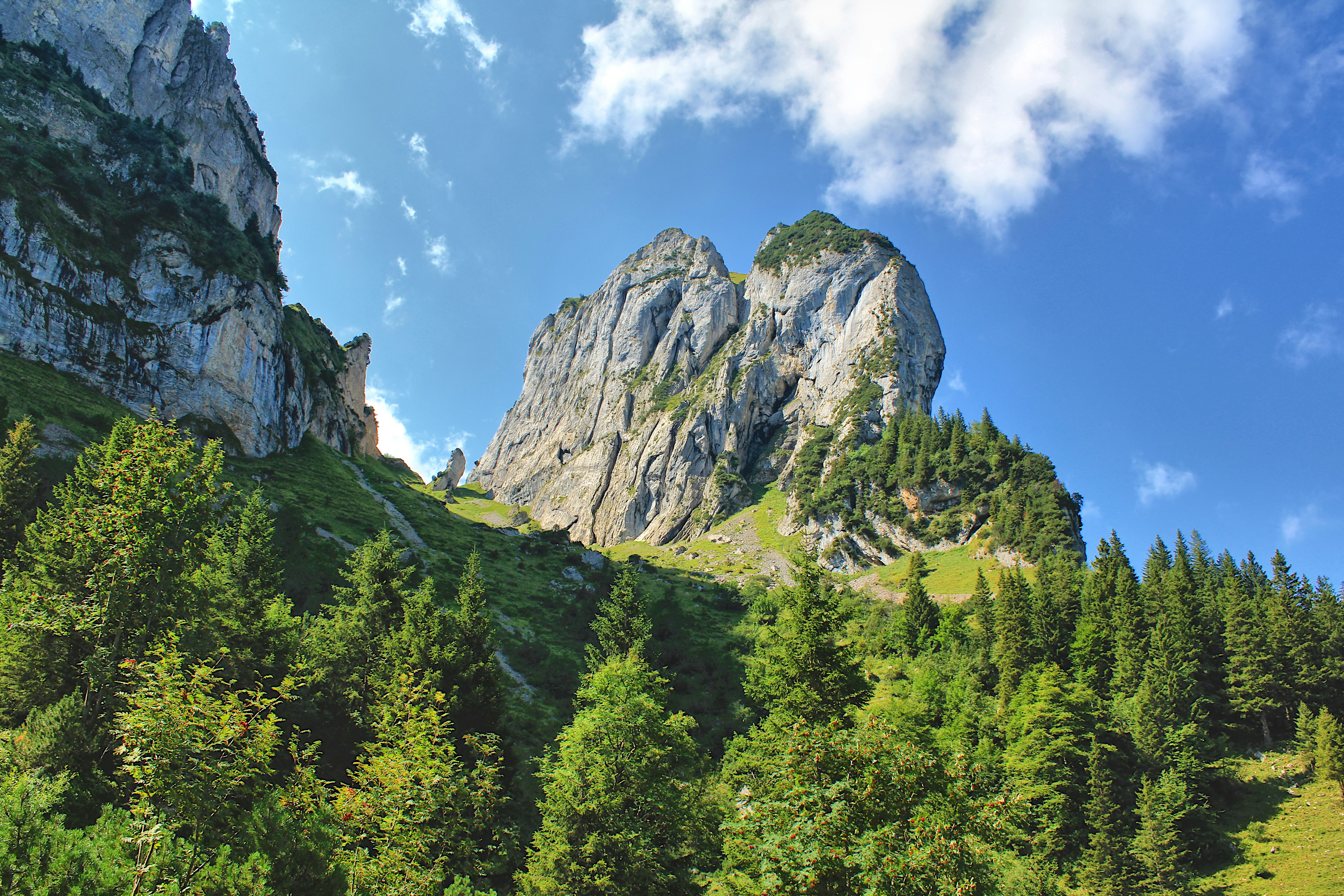 Photo by appenzellmoto