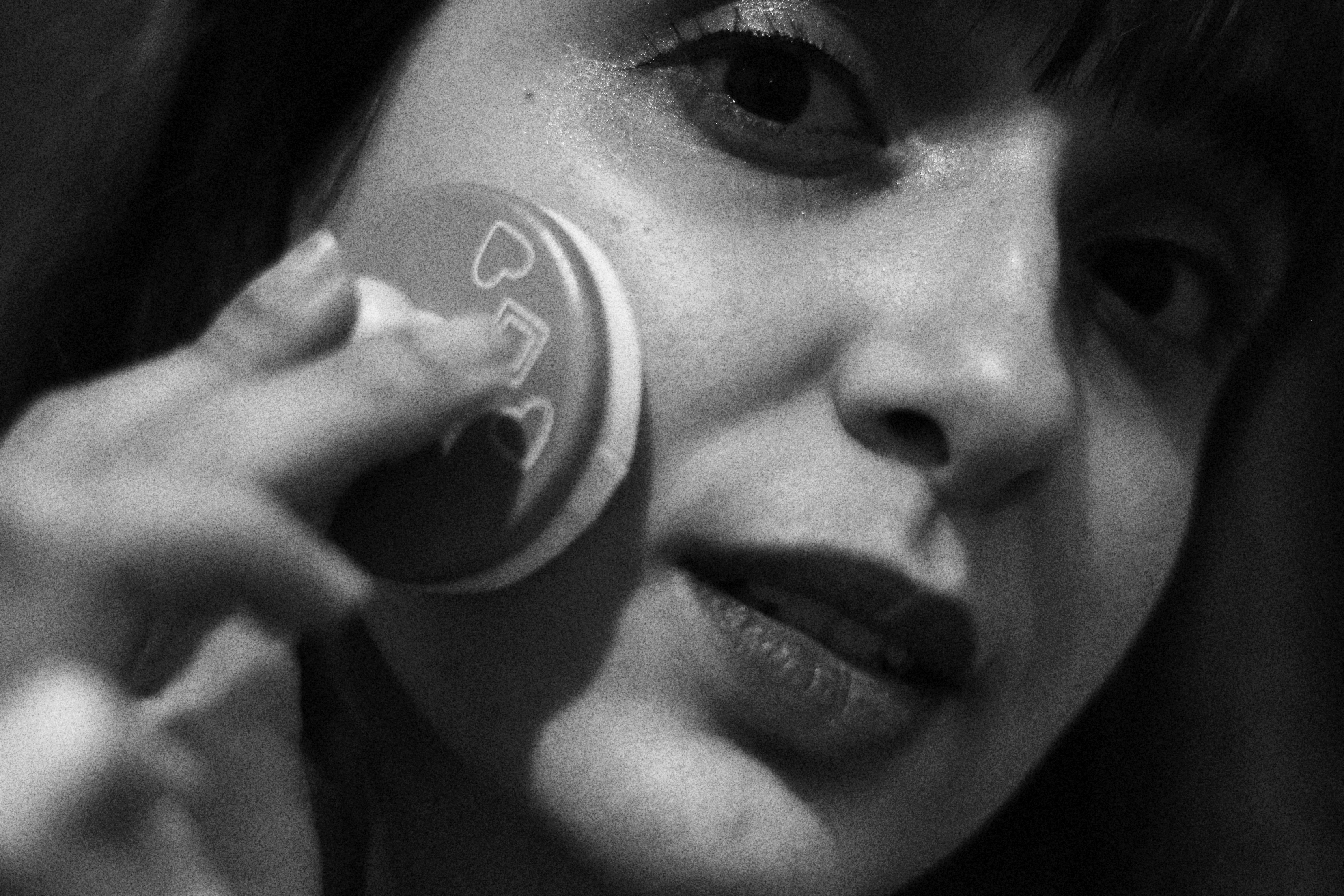 안면 비대칭 사진