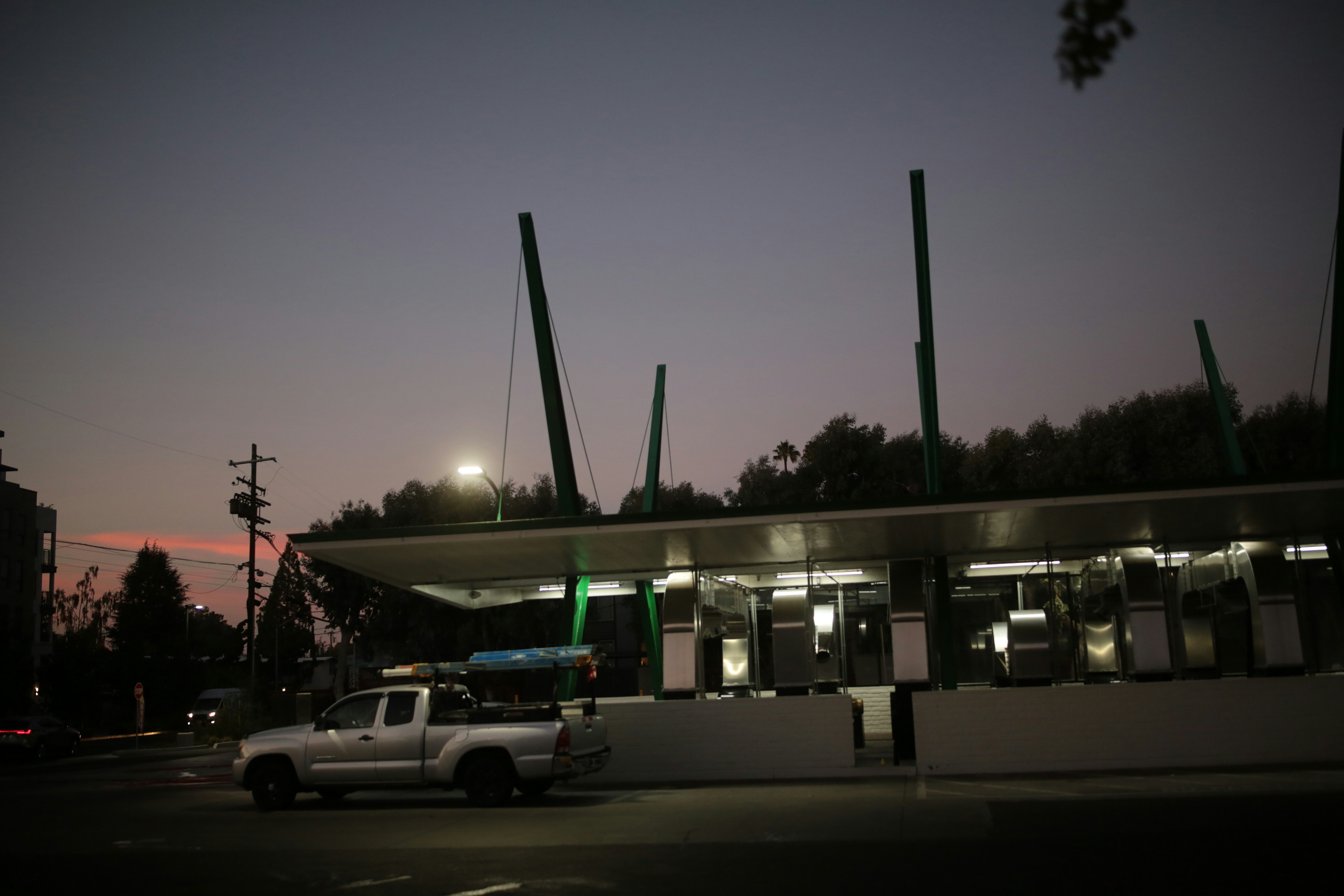 How Long Do Electric Cars Last? Real Lifespan, Battery Life & Costs