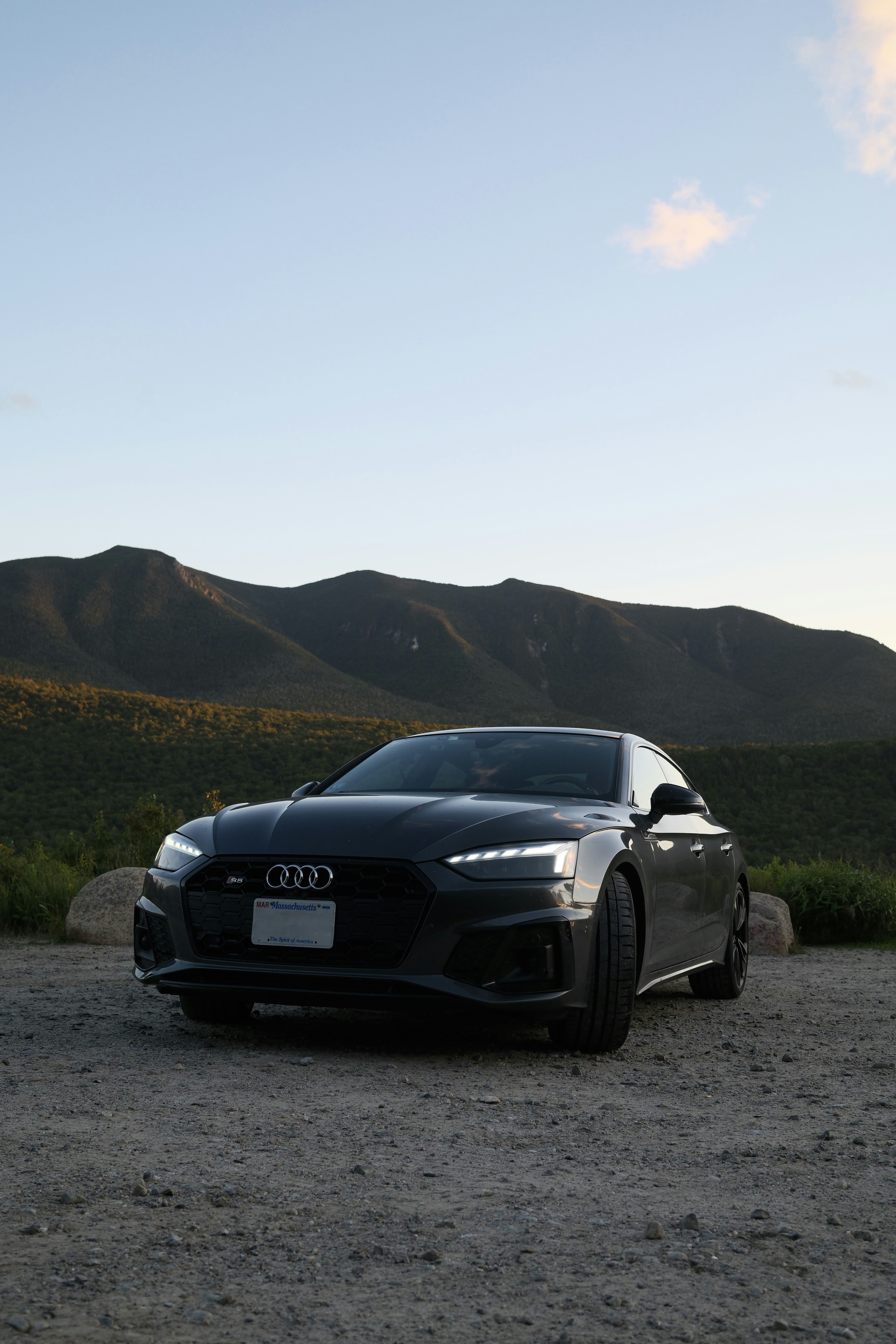 Photo by leonbredella