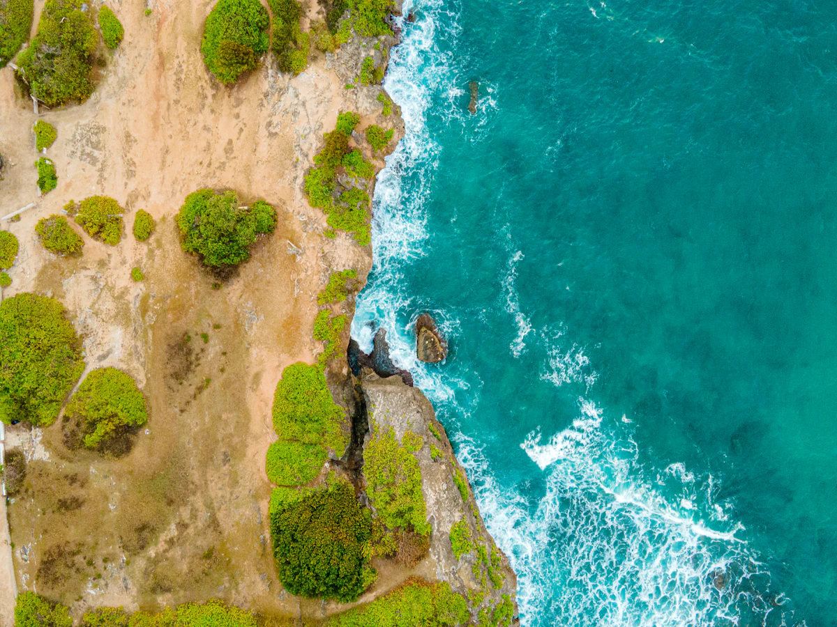 Bukit Peninsula Secret Beach Trek & Drone Photography Tour