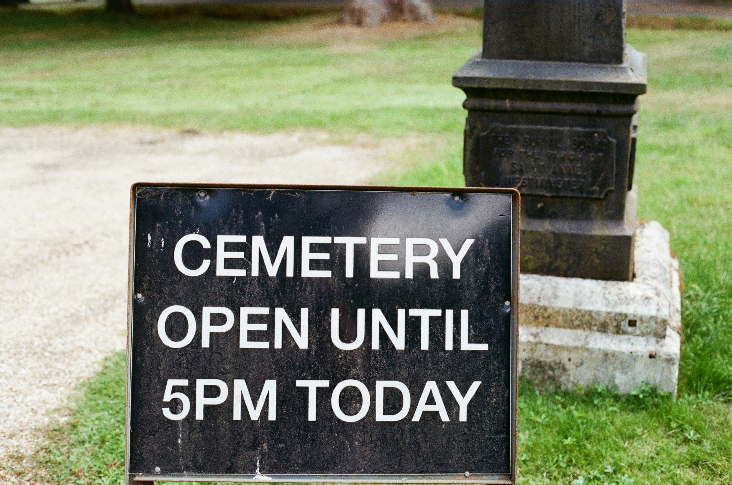 Why Some Cemeteries Limit Monument Size, Style, or Materials