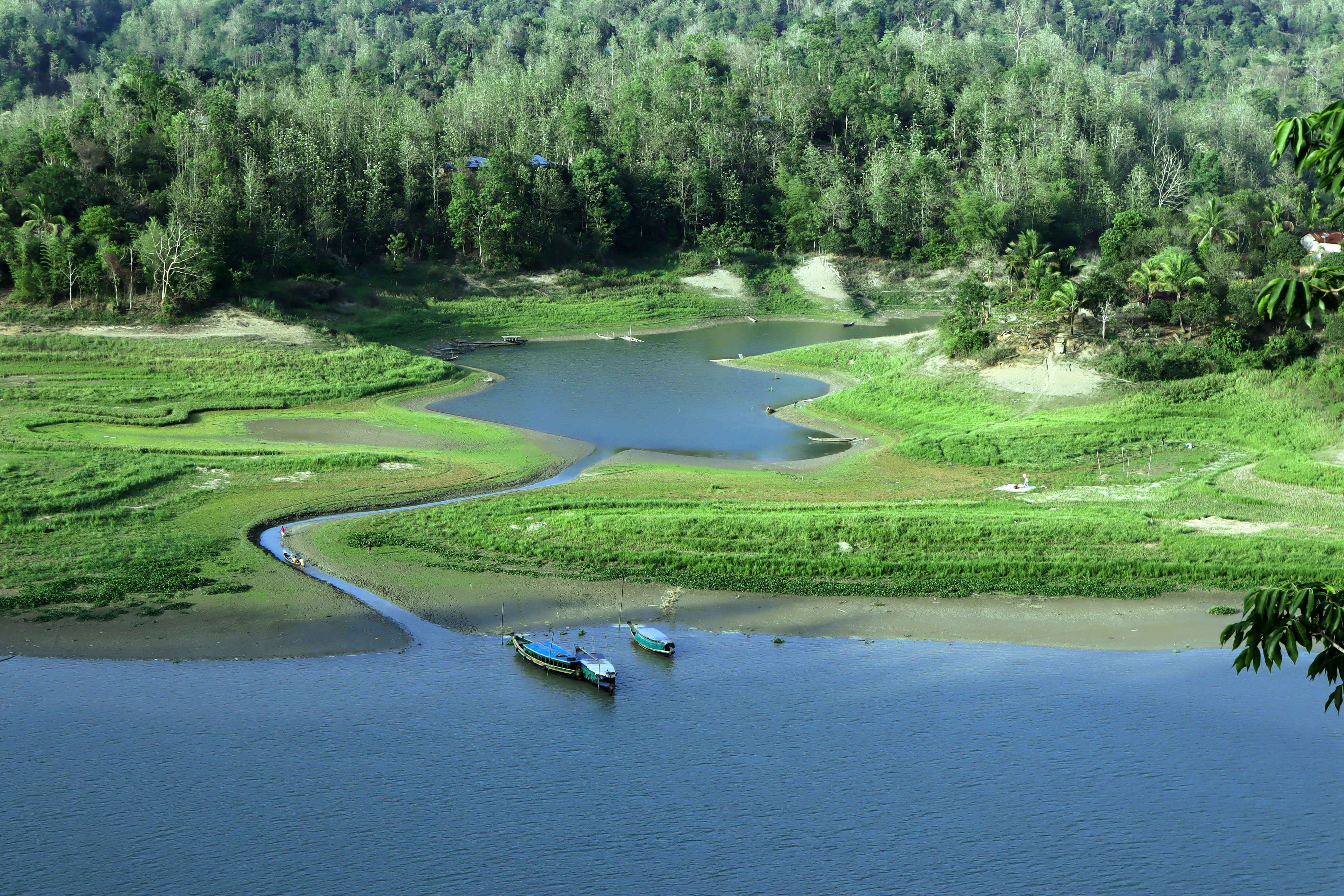 Photo by shahriarbayezid