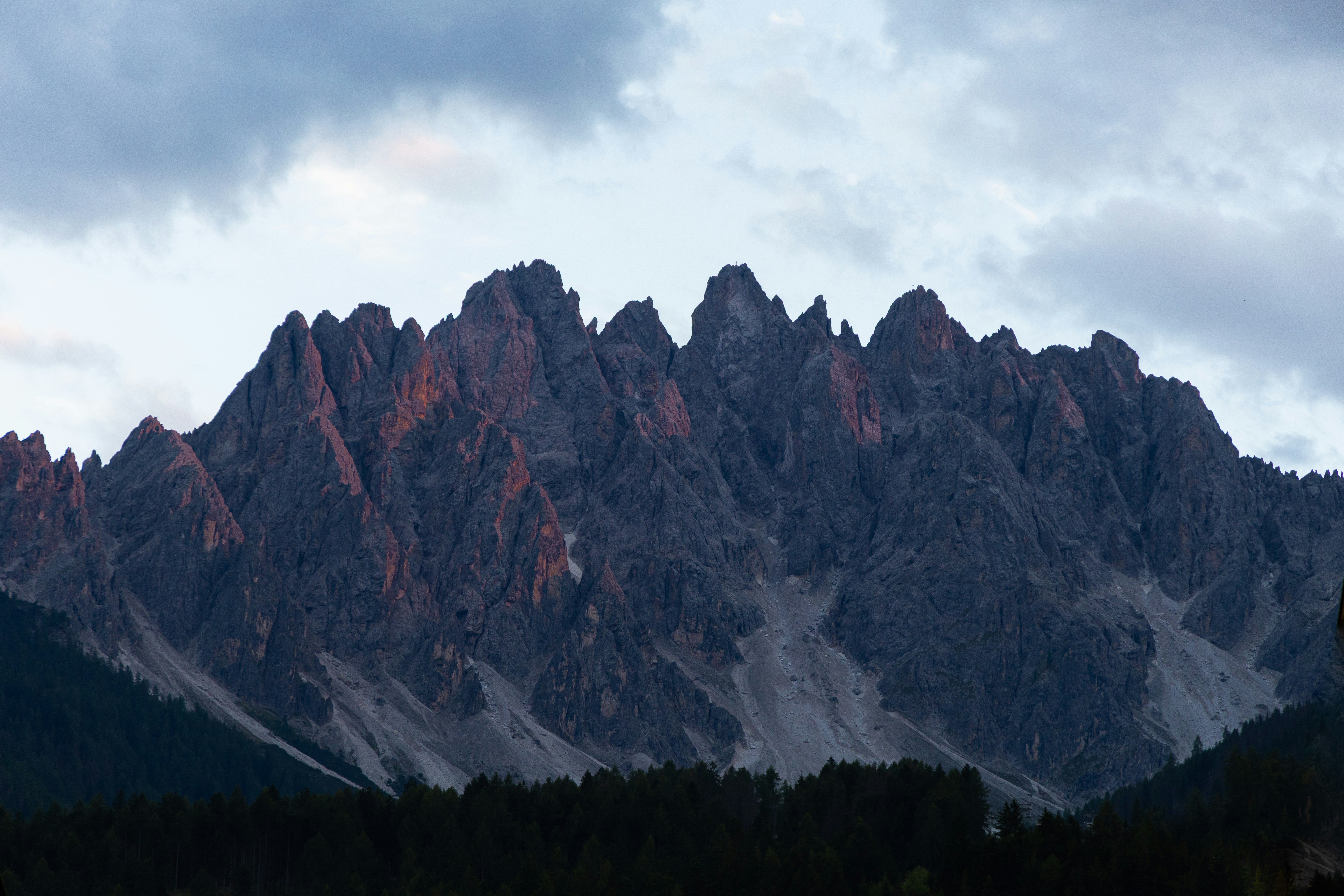 Photo by kneervisuals