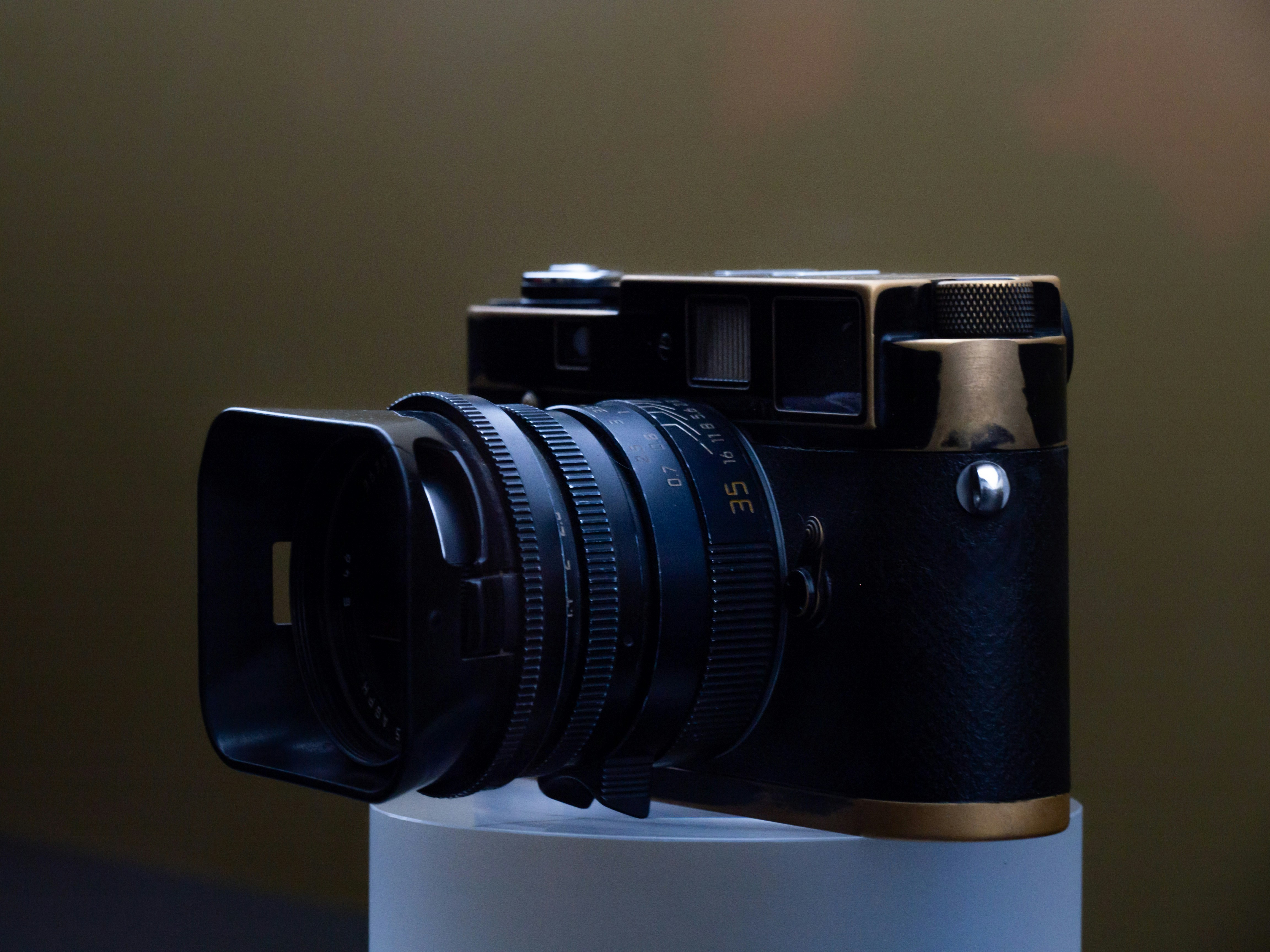 Camera lens and equipment