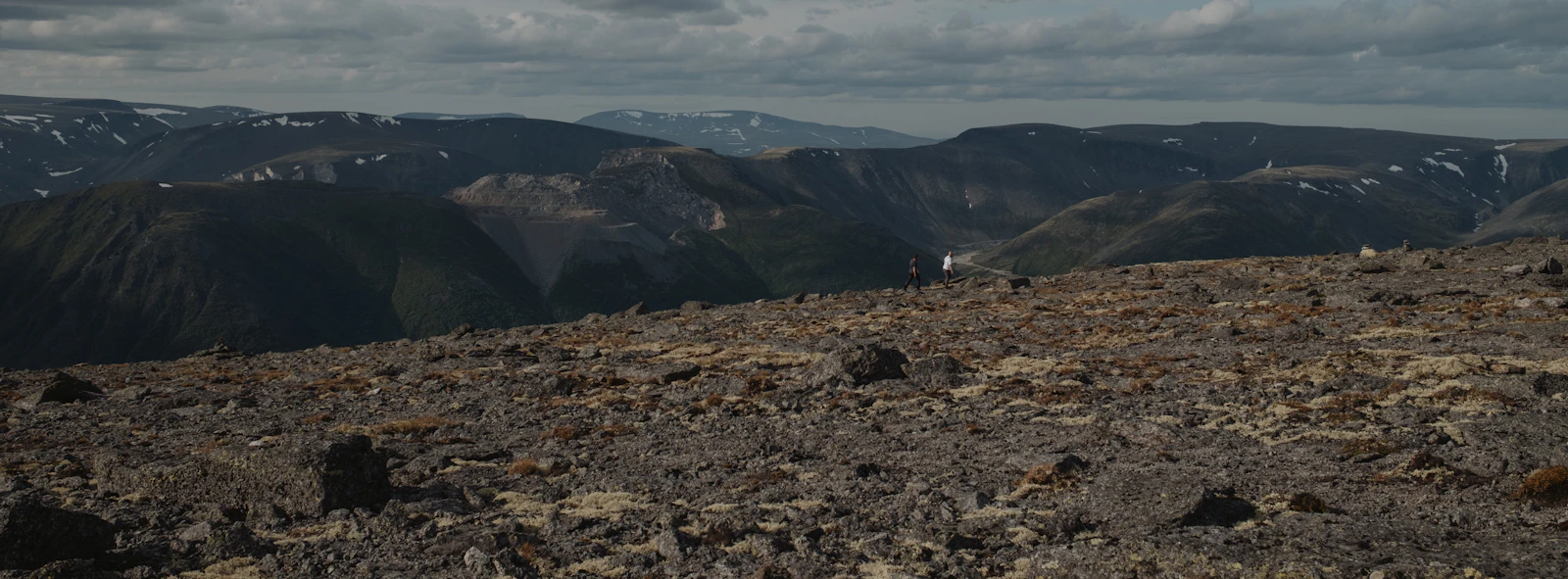 Stony tundra and the Khibiny mountains under cloud — Kirovsk, Russia