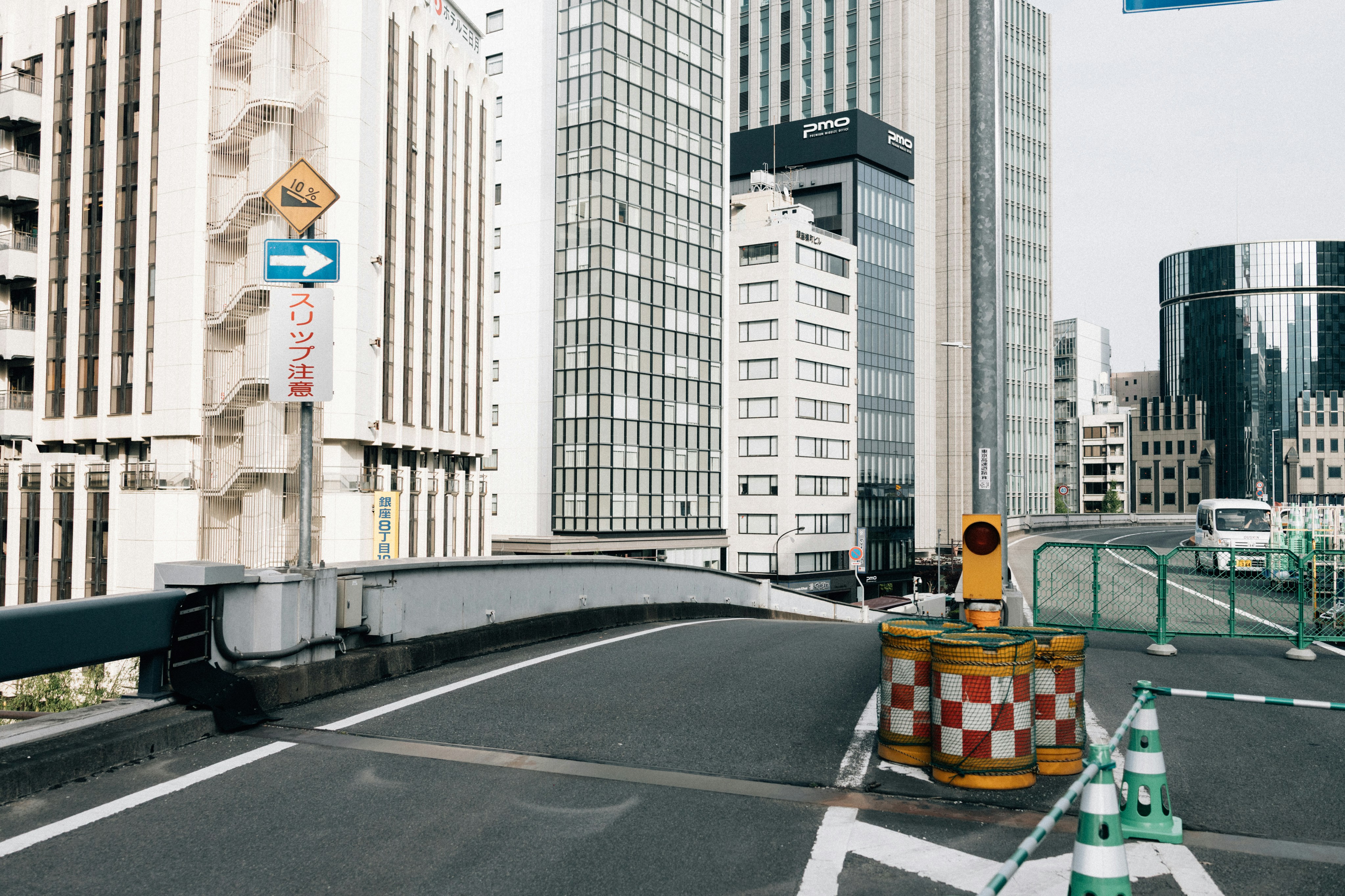 Photo by tsuyoshikozu