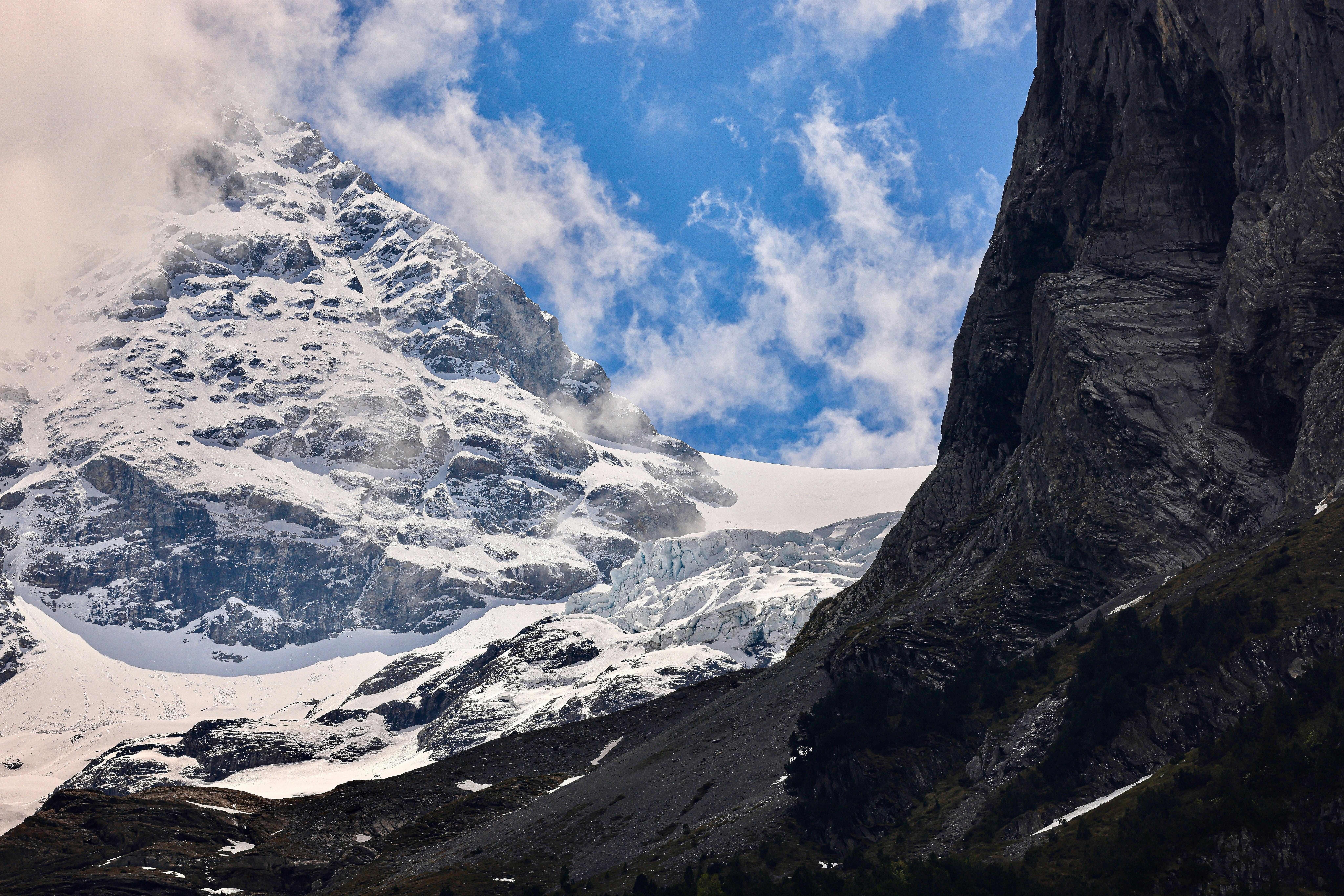 Photo by maximilian_brand