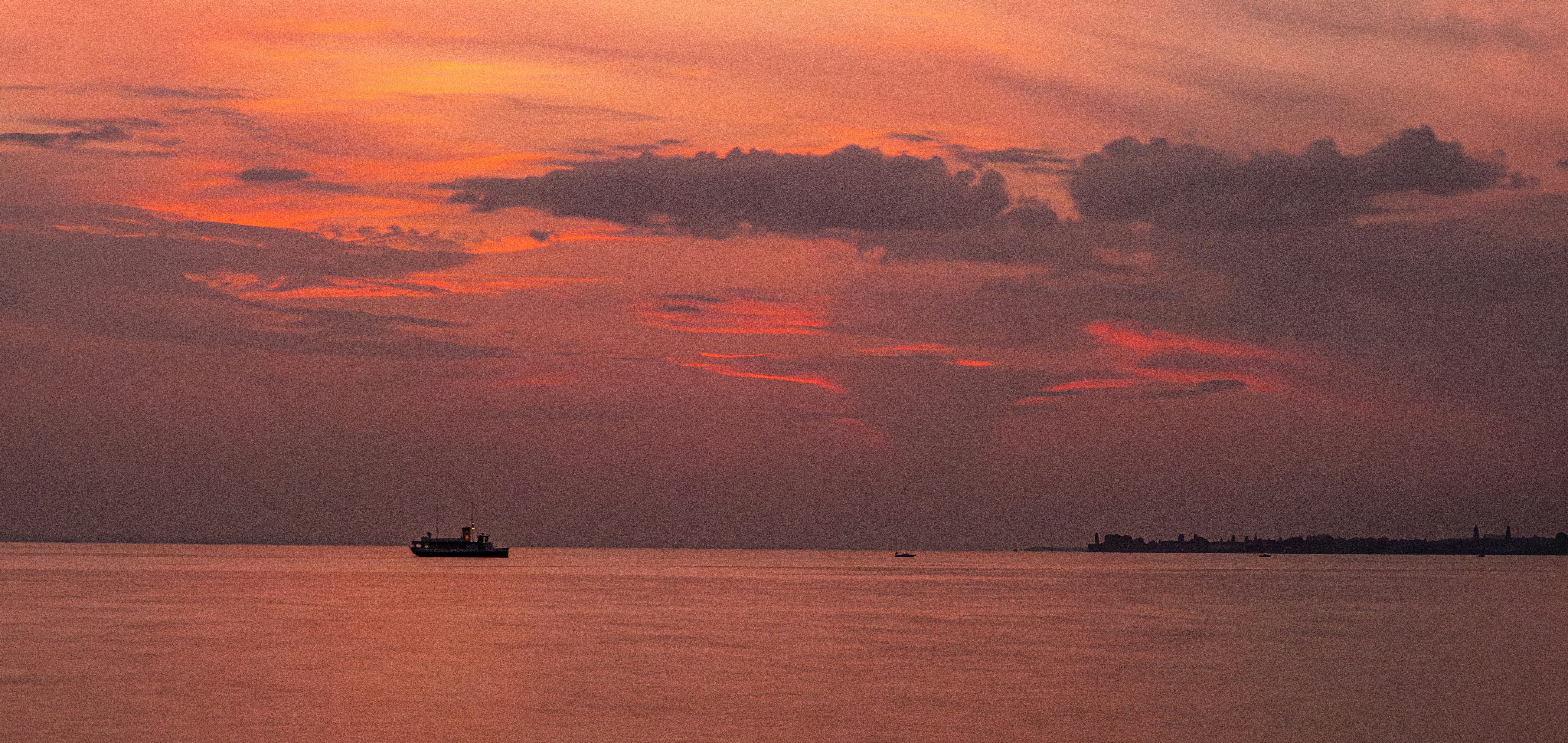 Photo by poli_graphy