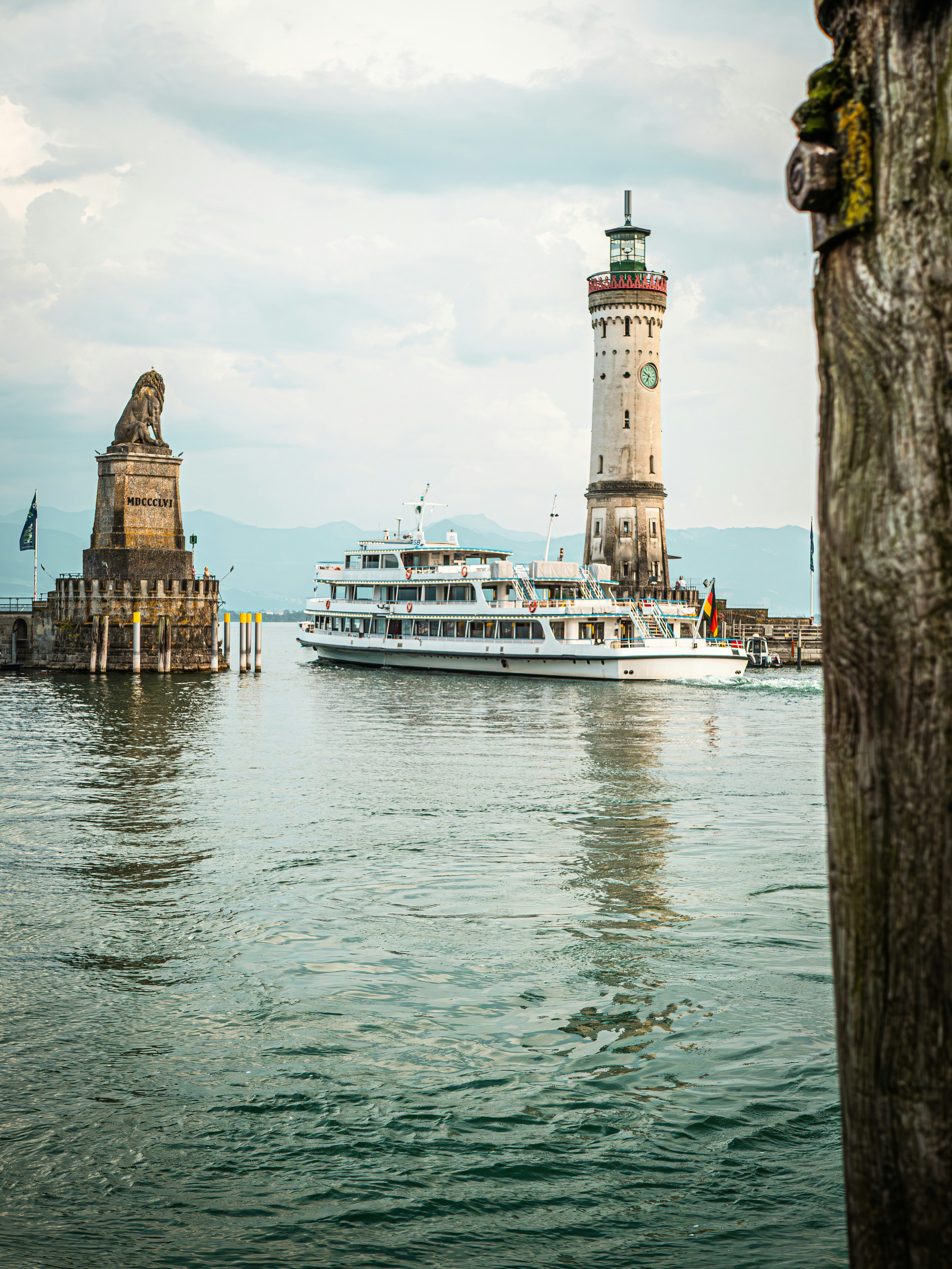 Photo by poli_graphy