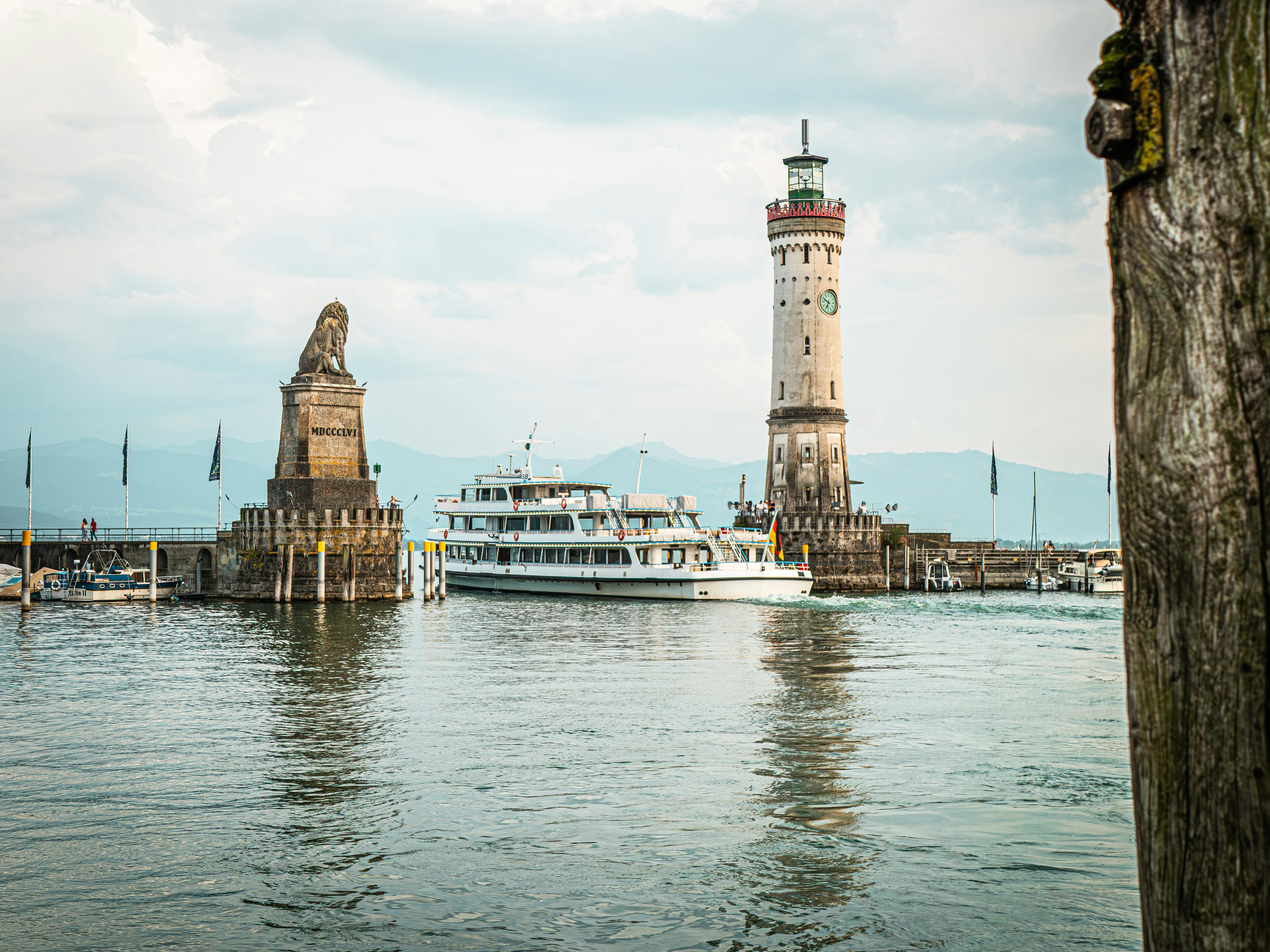 Photo by poli_graphy