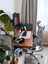 alt="office relocation by leo relocation''