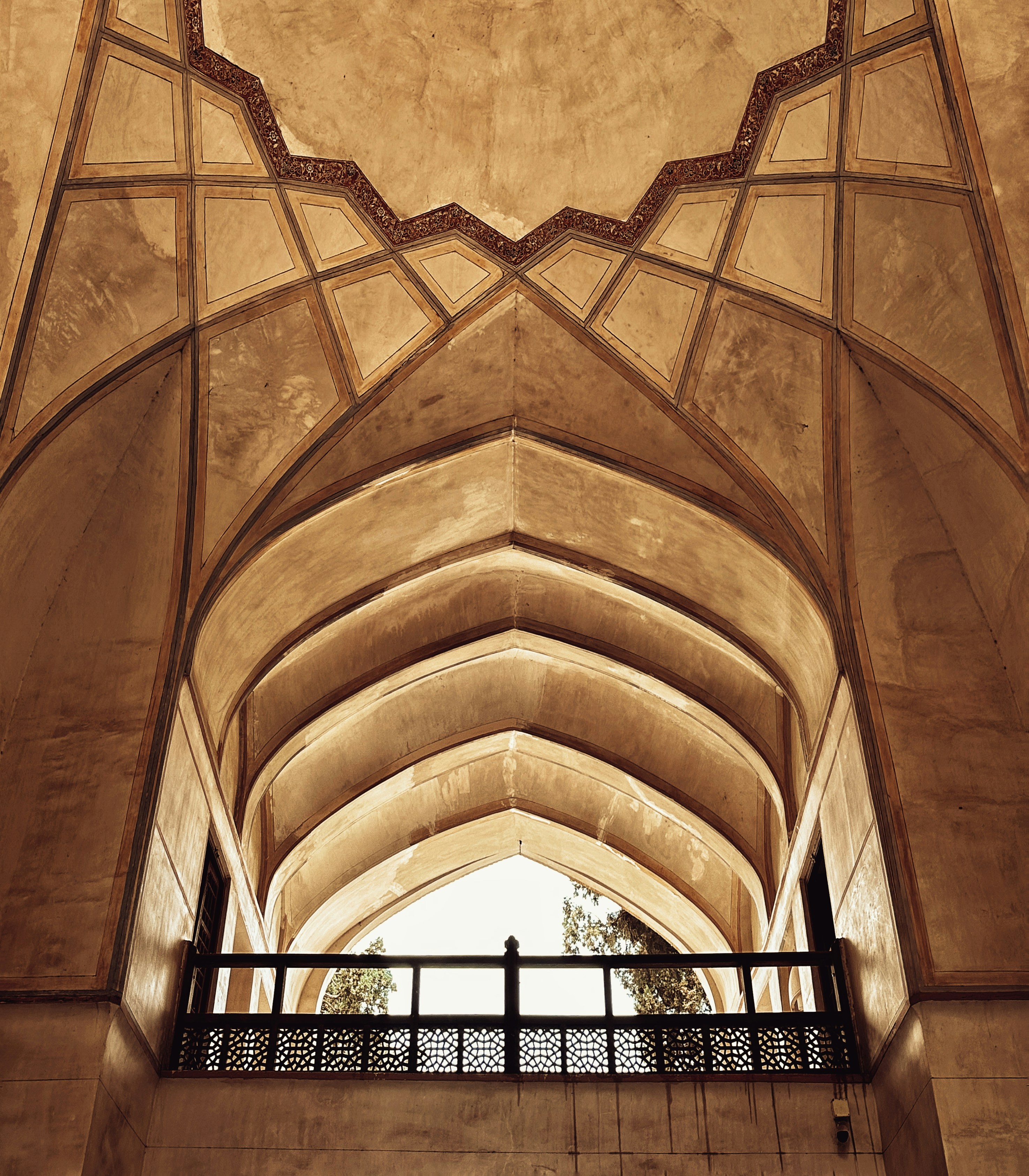 Photo by hasanalmasi