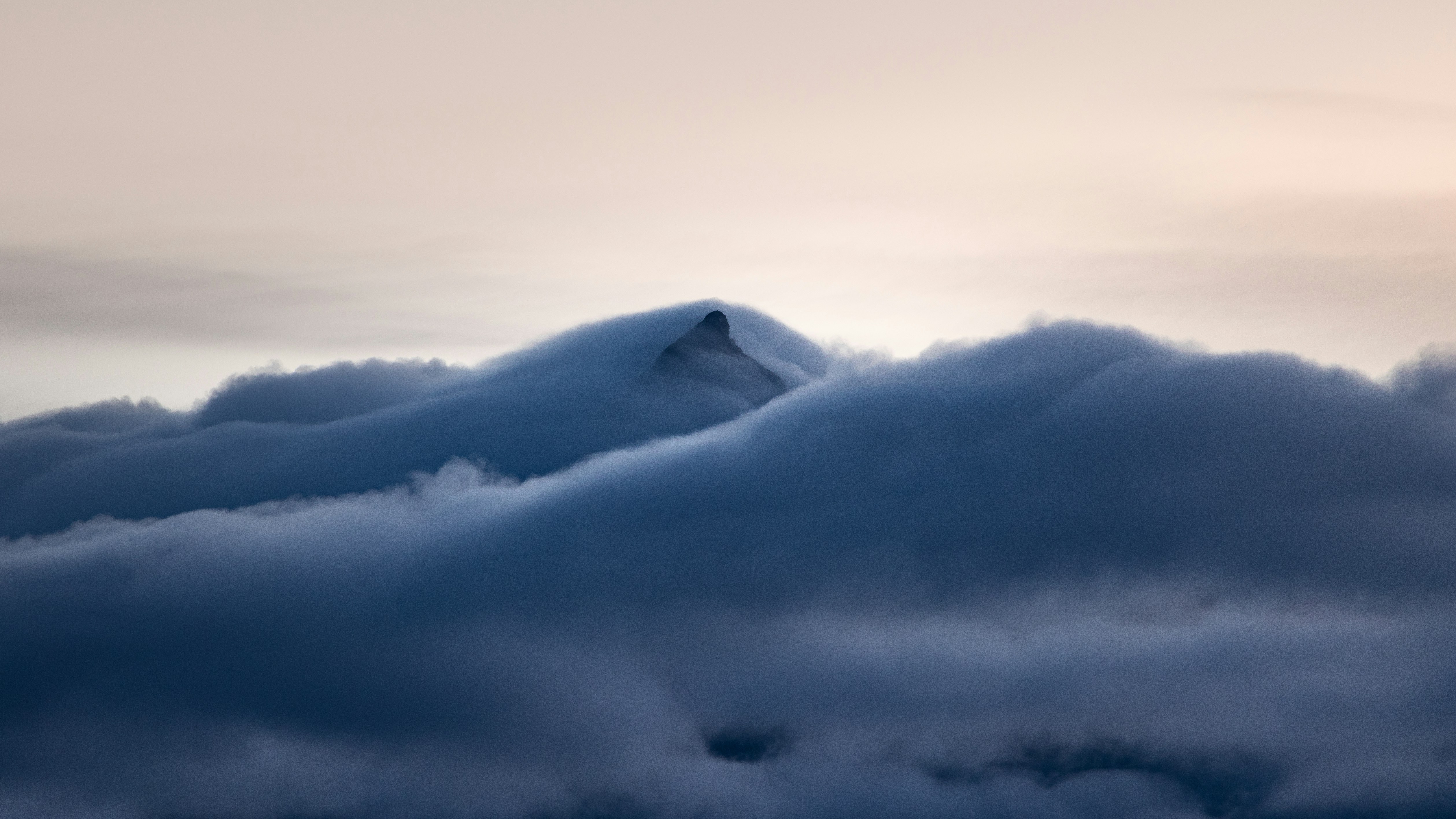 Photo by marekpiwnicki