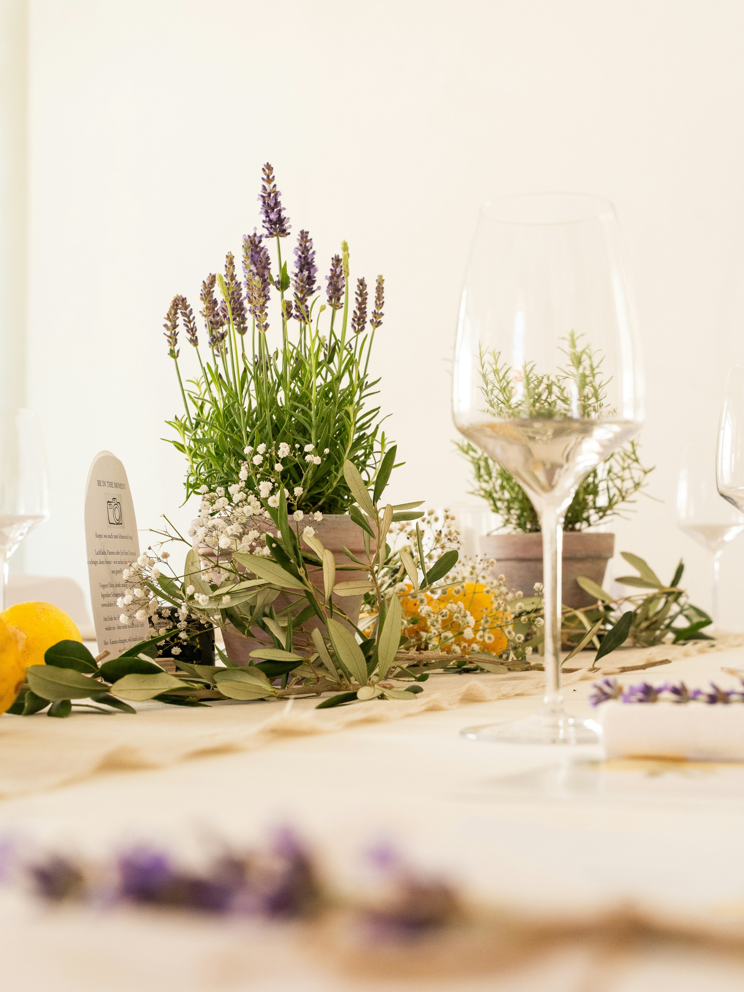 wedding food photography, wallpaper, Custom Wedding Menu Design: Delight Your Guests 3