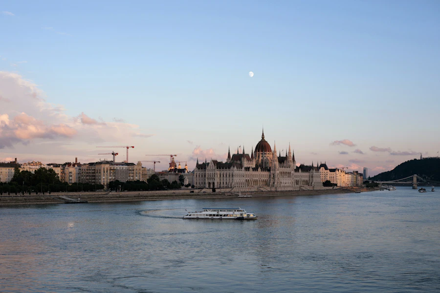 Budapest, Hungary — Parliament on the Danube