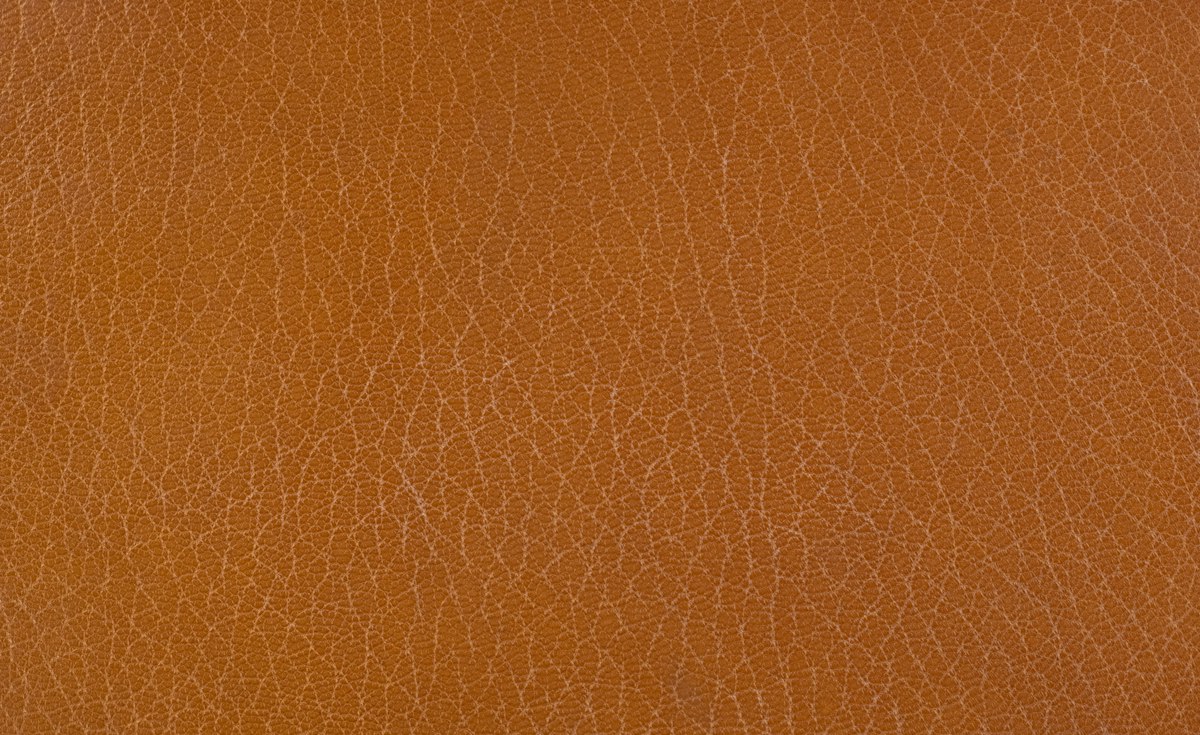 Un cuir brun clair grainé, gros plan