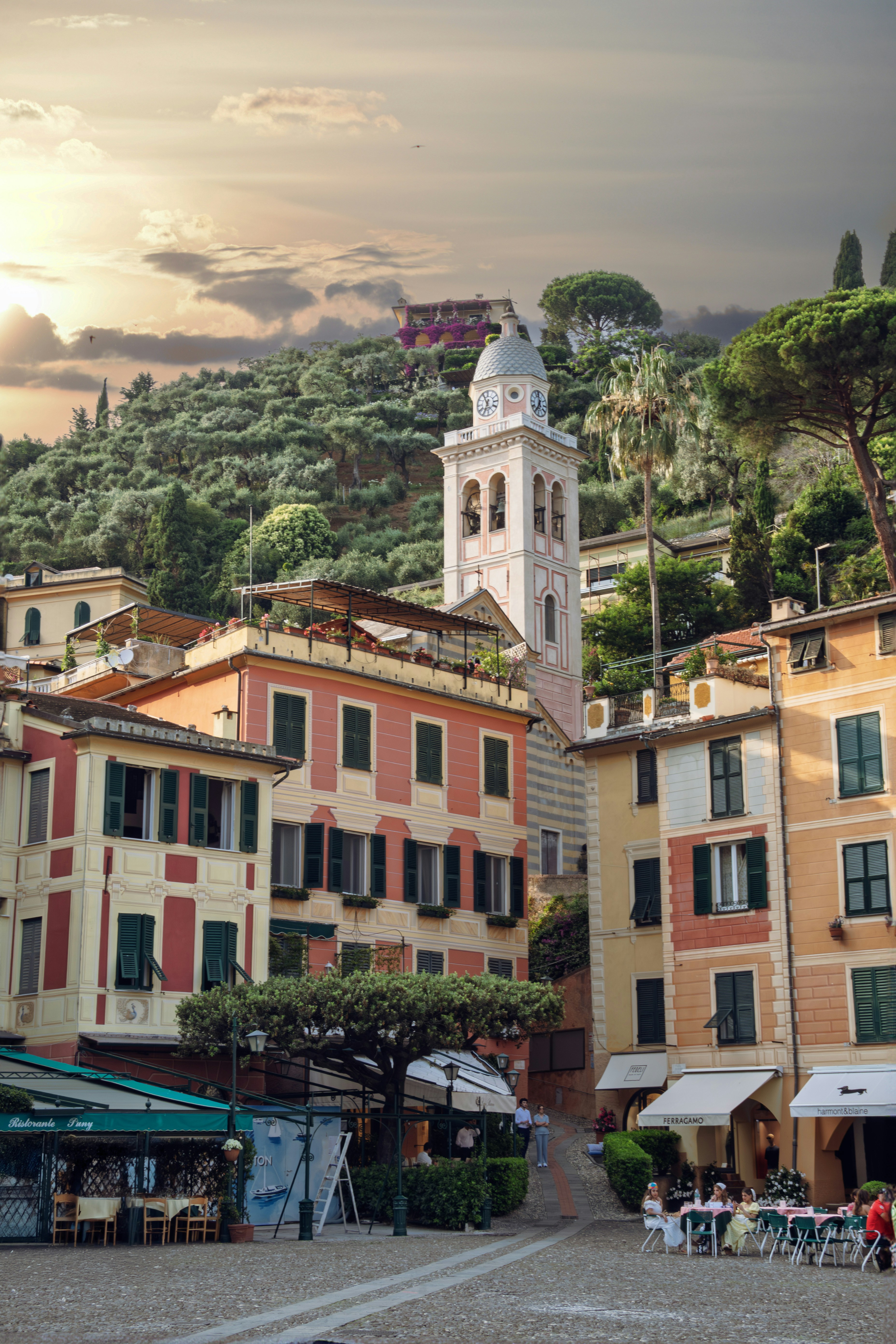 Spring (April–May)