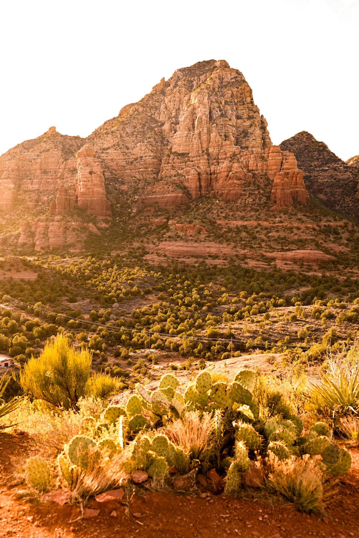 Uptown Sedona streets and red rocks