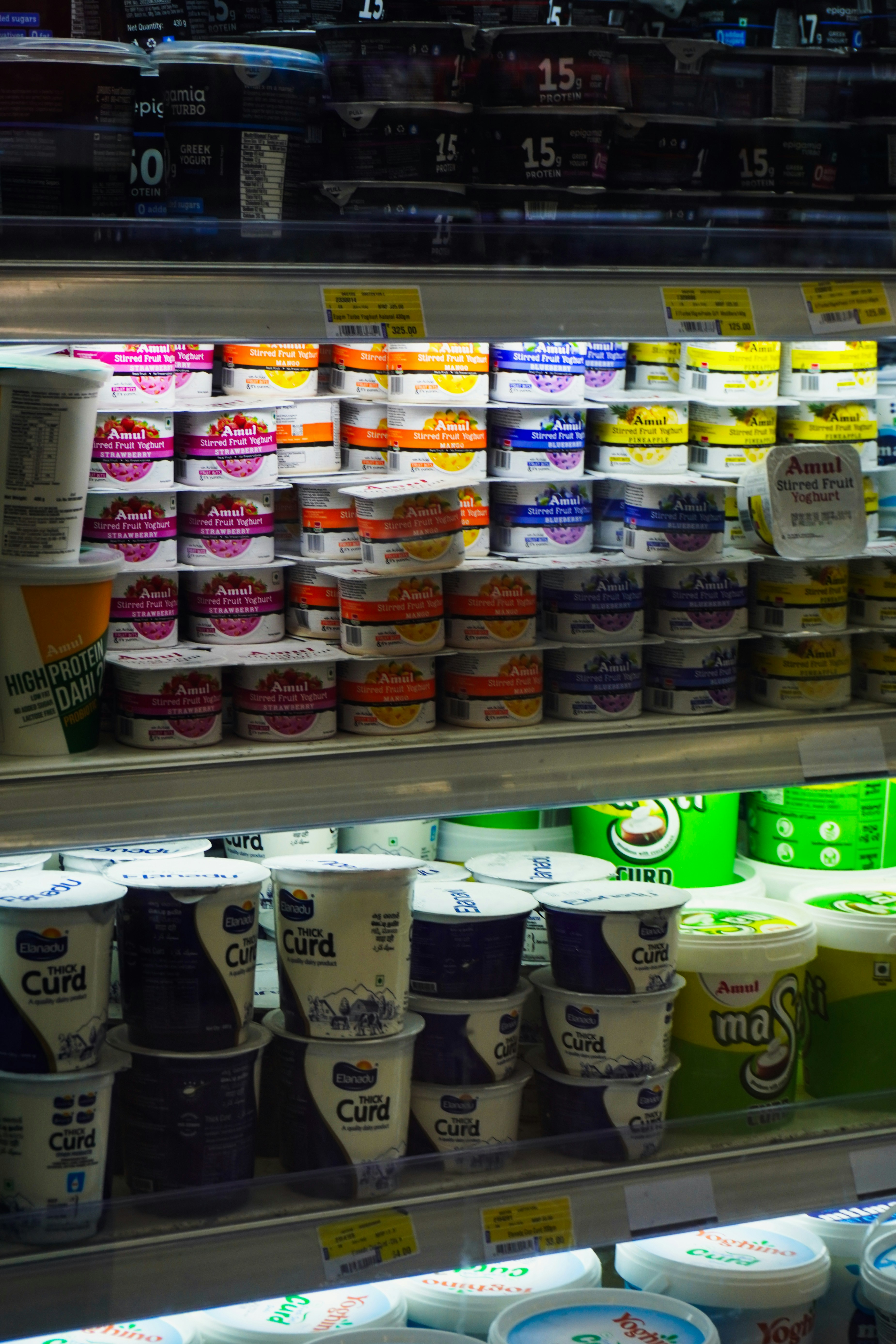 Milchprodukte in den Supermarktregalen