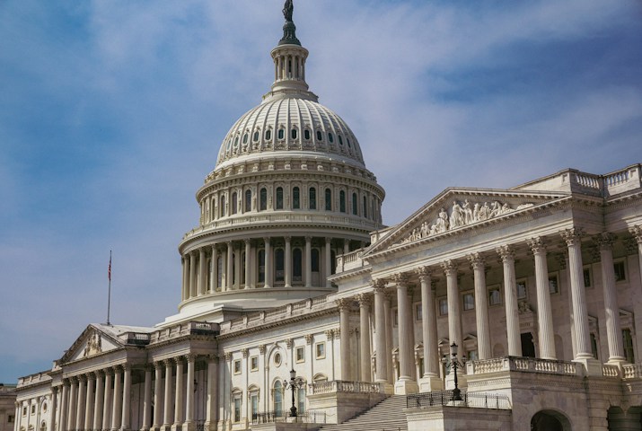 US Lawmakers Move to Put a Kill Switch on Powerful AI
