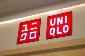 Red uniqlo logo with japanese characters