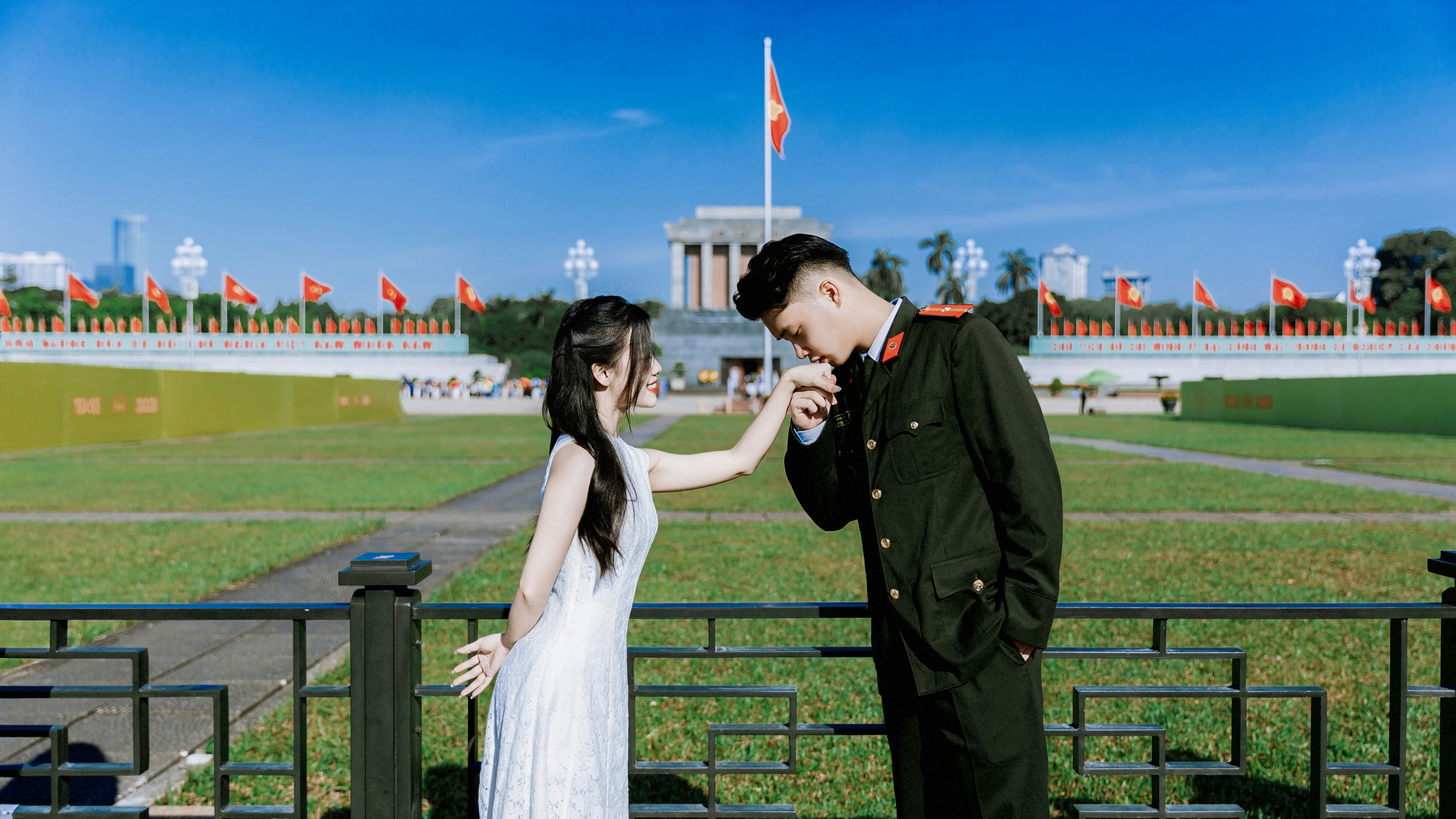 Chỗ Chồng làm