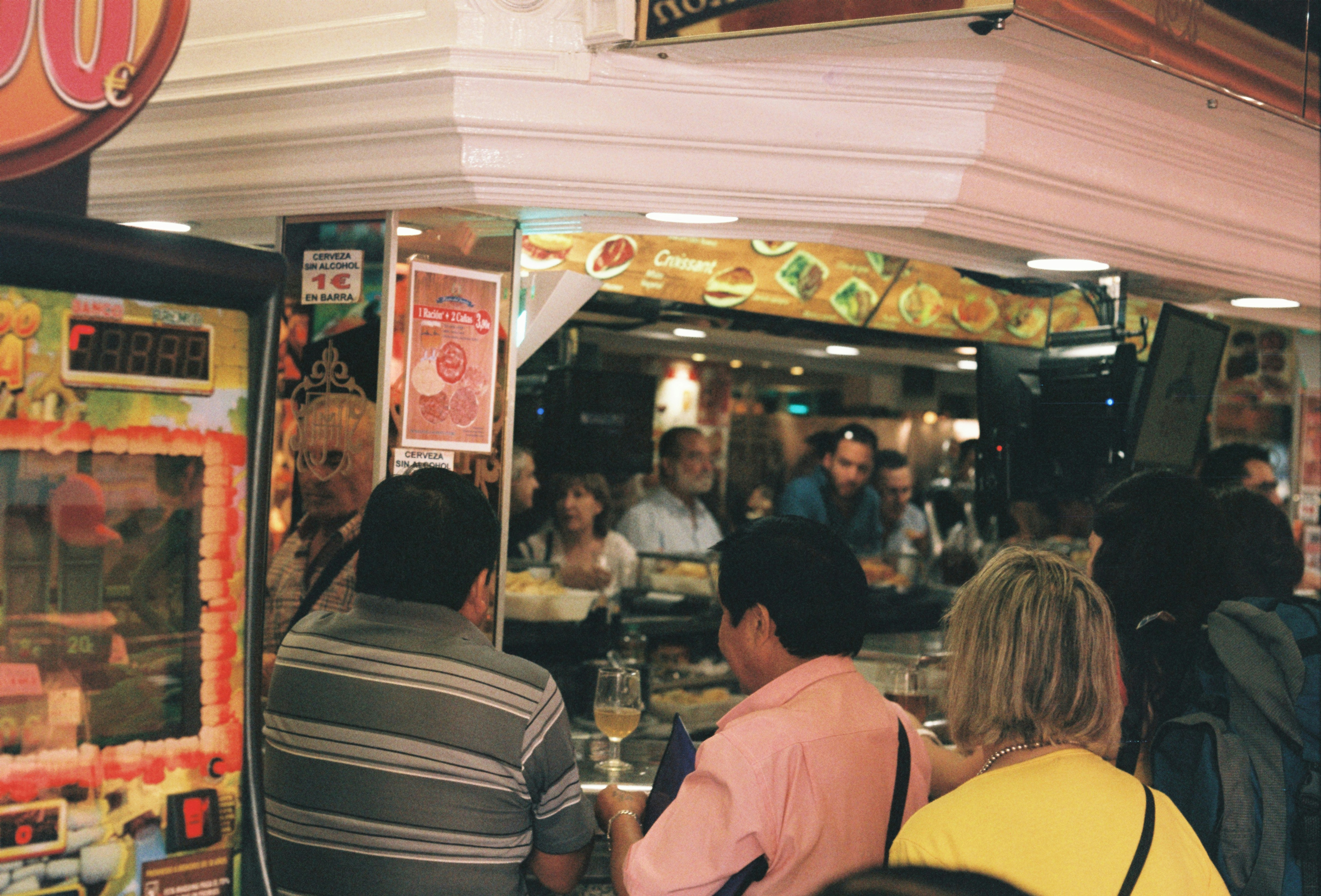 A bustling Las Vegas restaurant market scene with chefs and diners