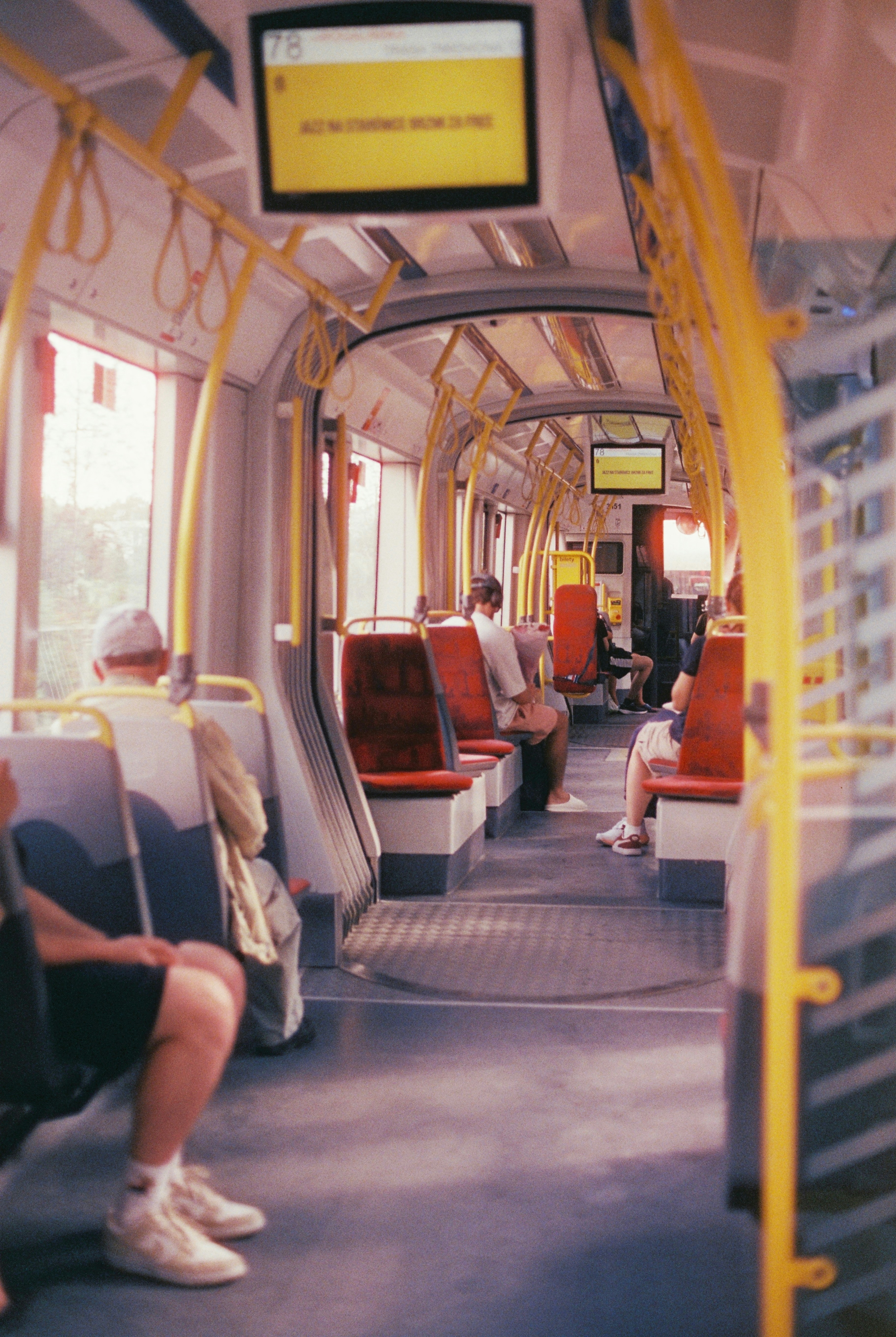 Photo by tsimur_asayonak