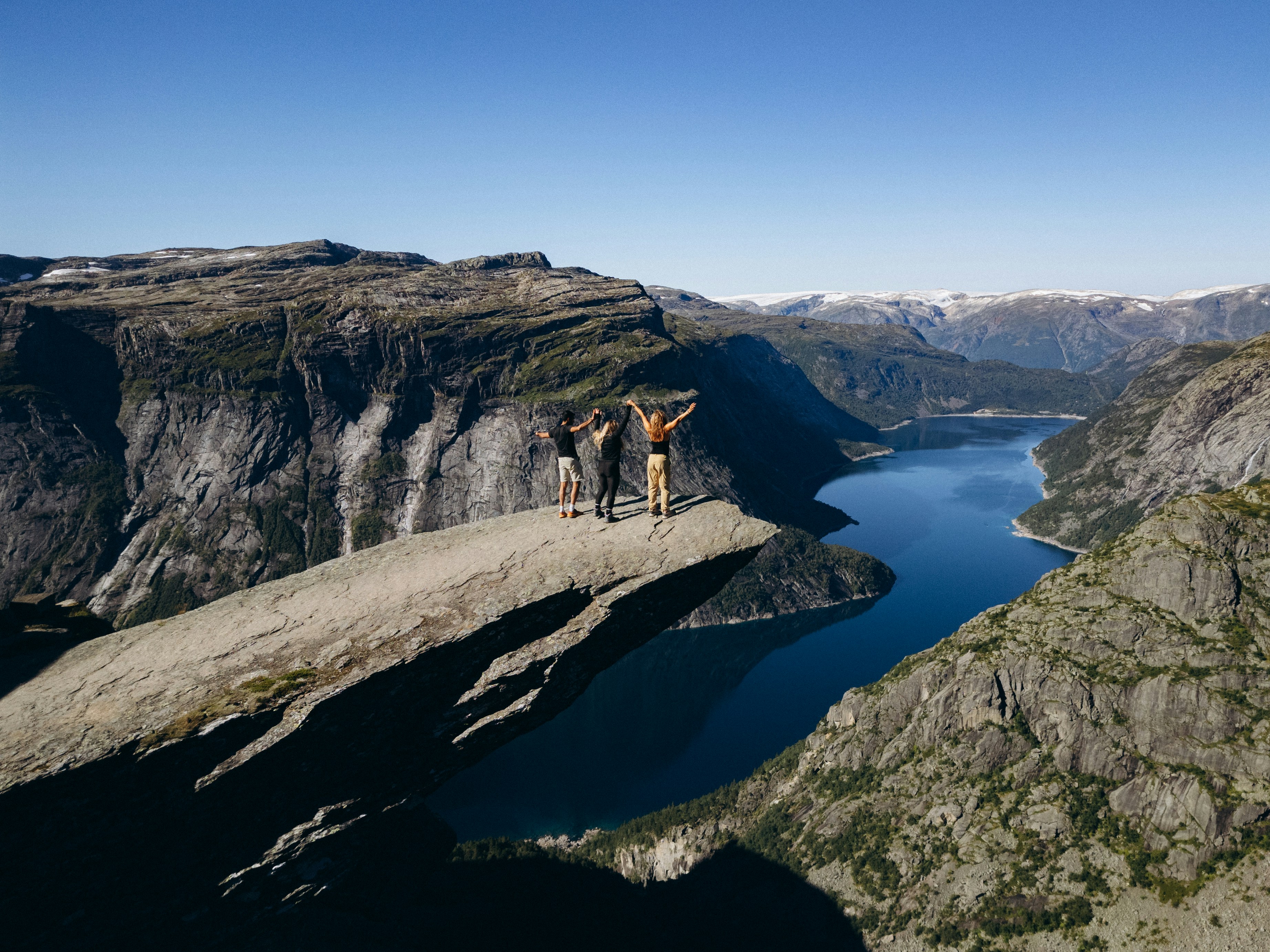 Photo by jonathanborba