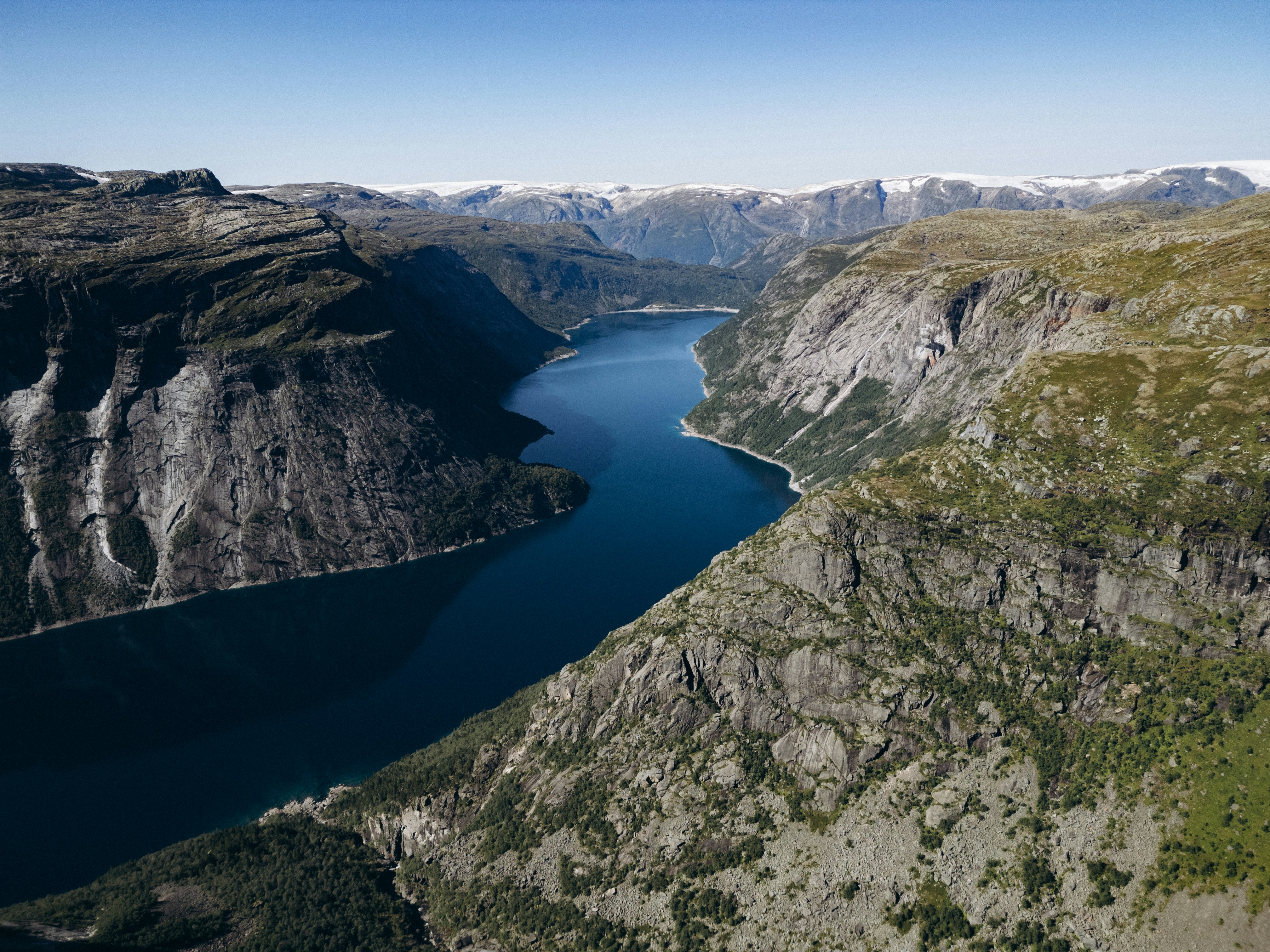 Photo by jonathanborba