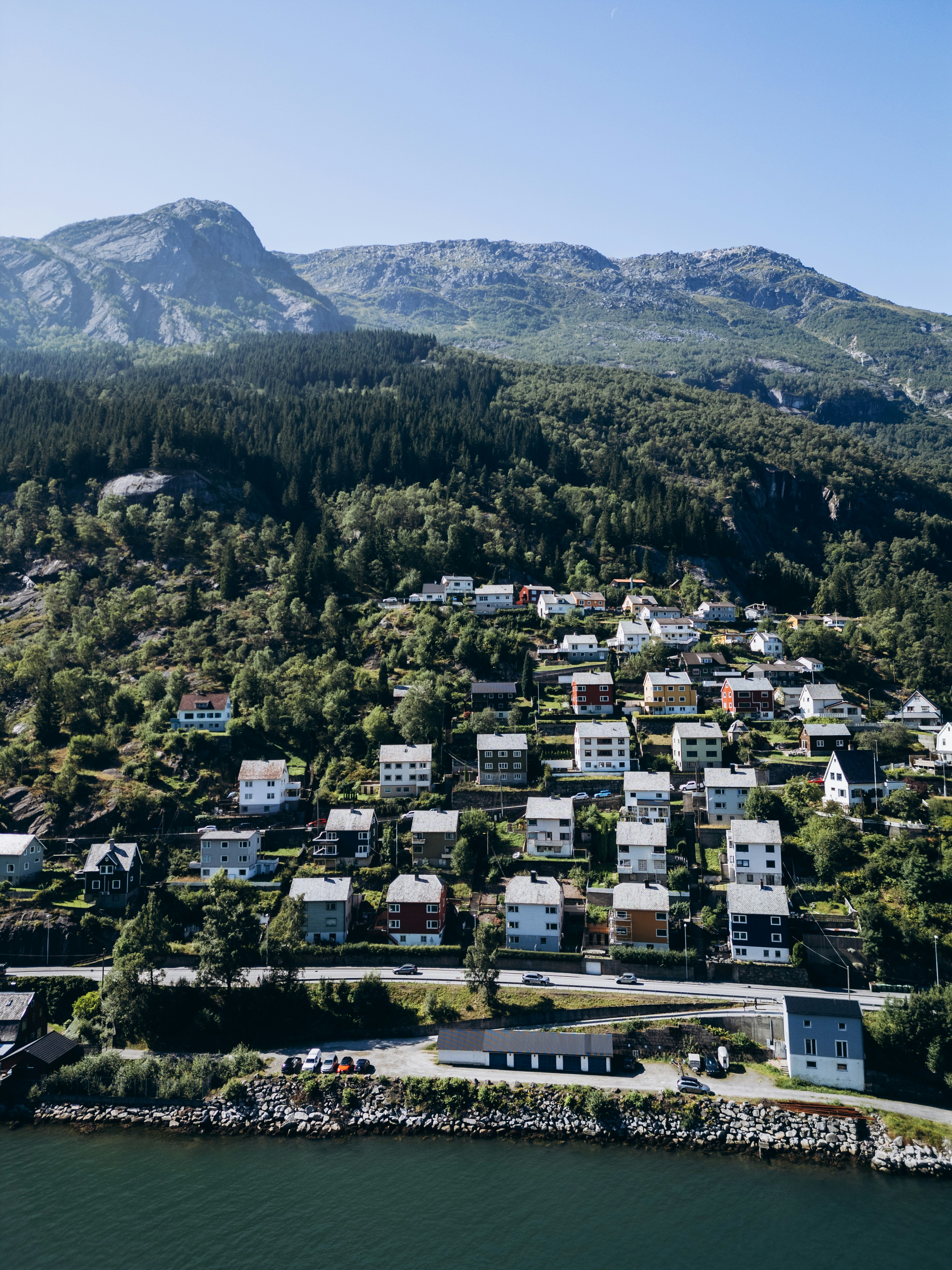 Photo by jonathanborba