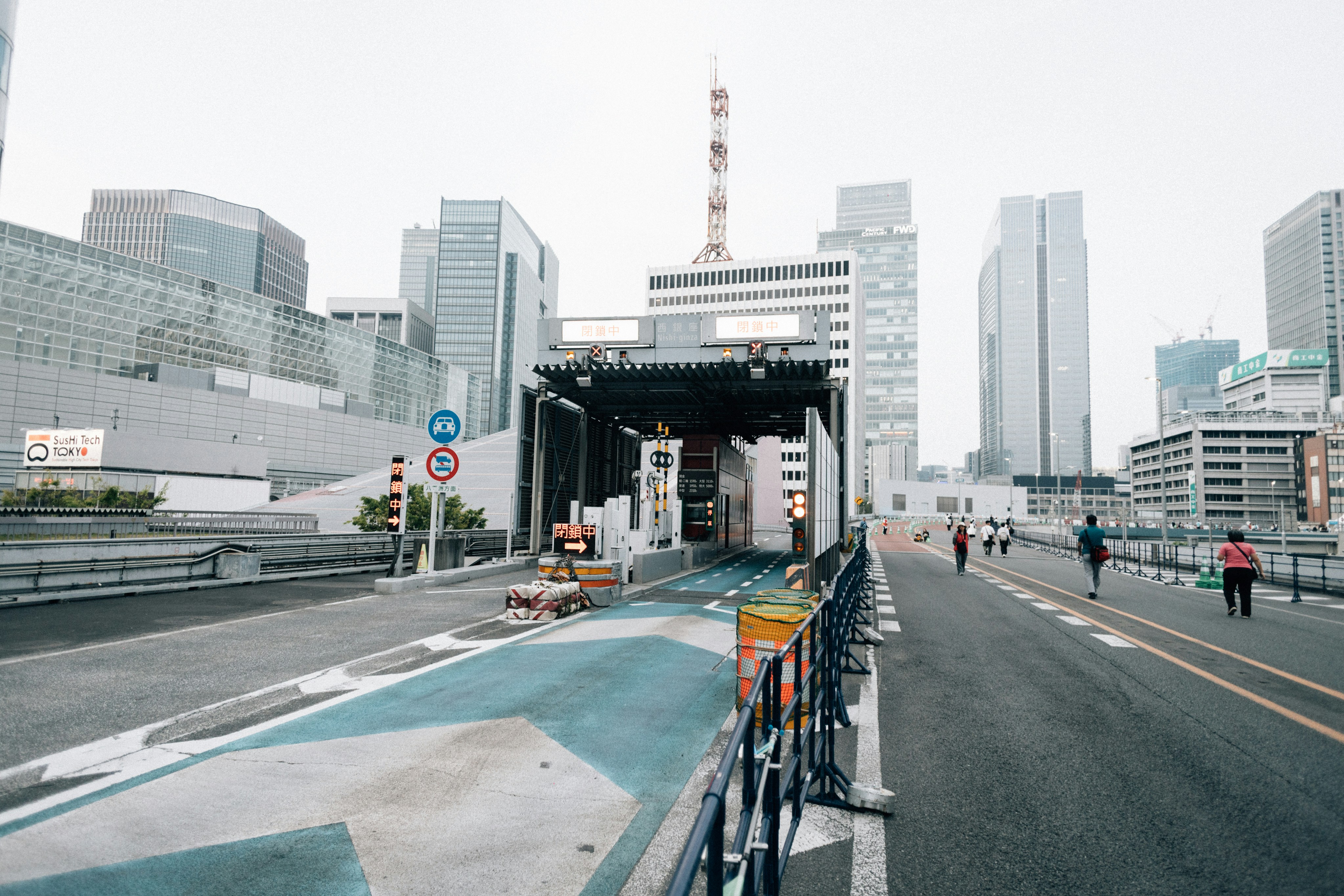 Photo by tsuyoshikozu