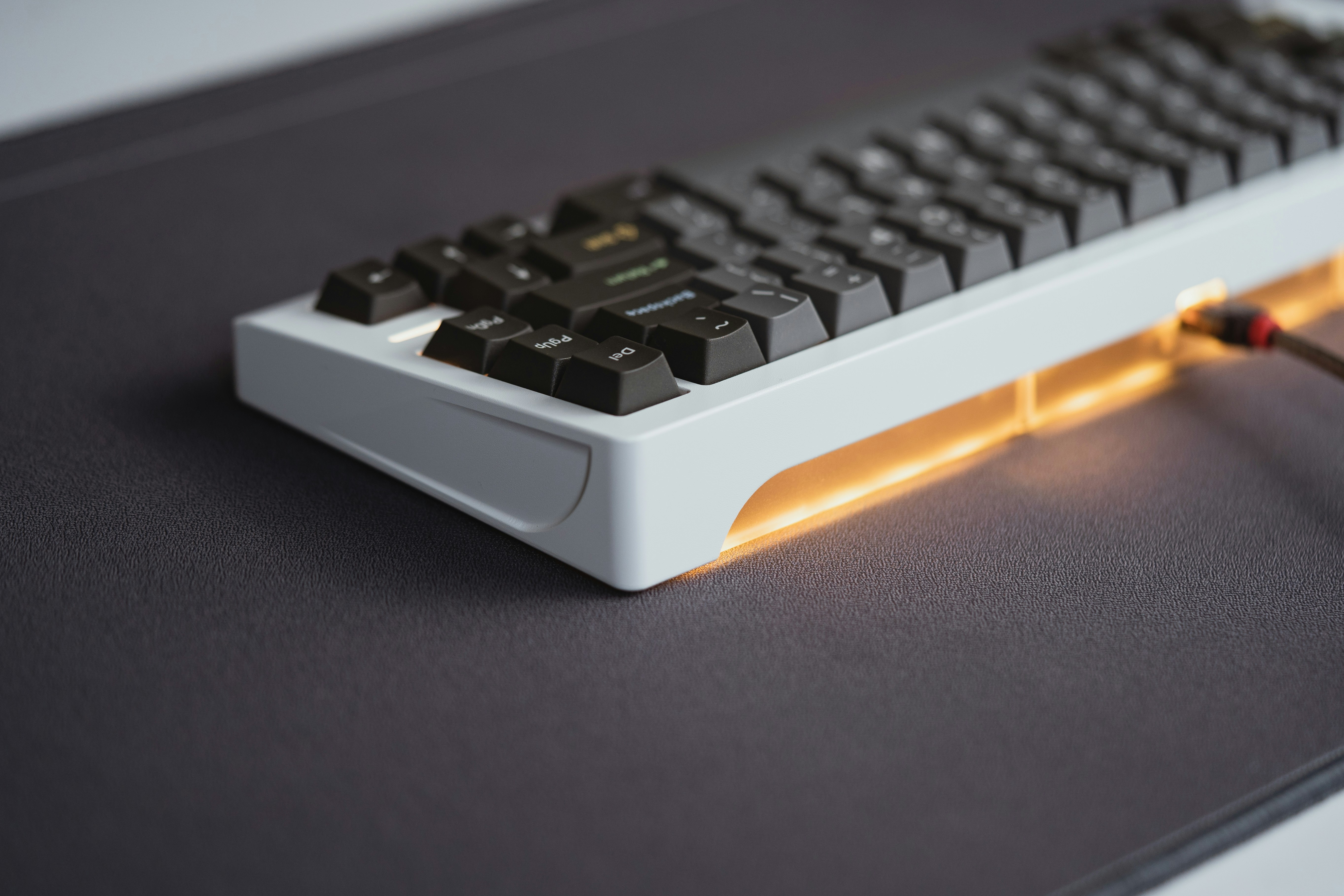 Custom mechanical keyboard in white case
