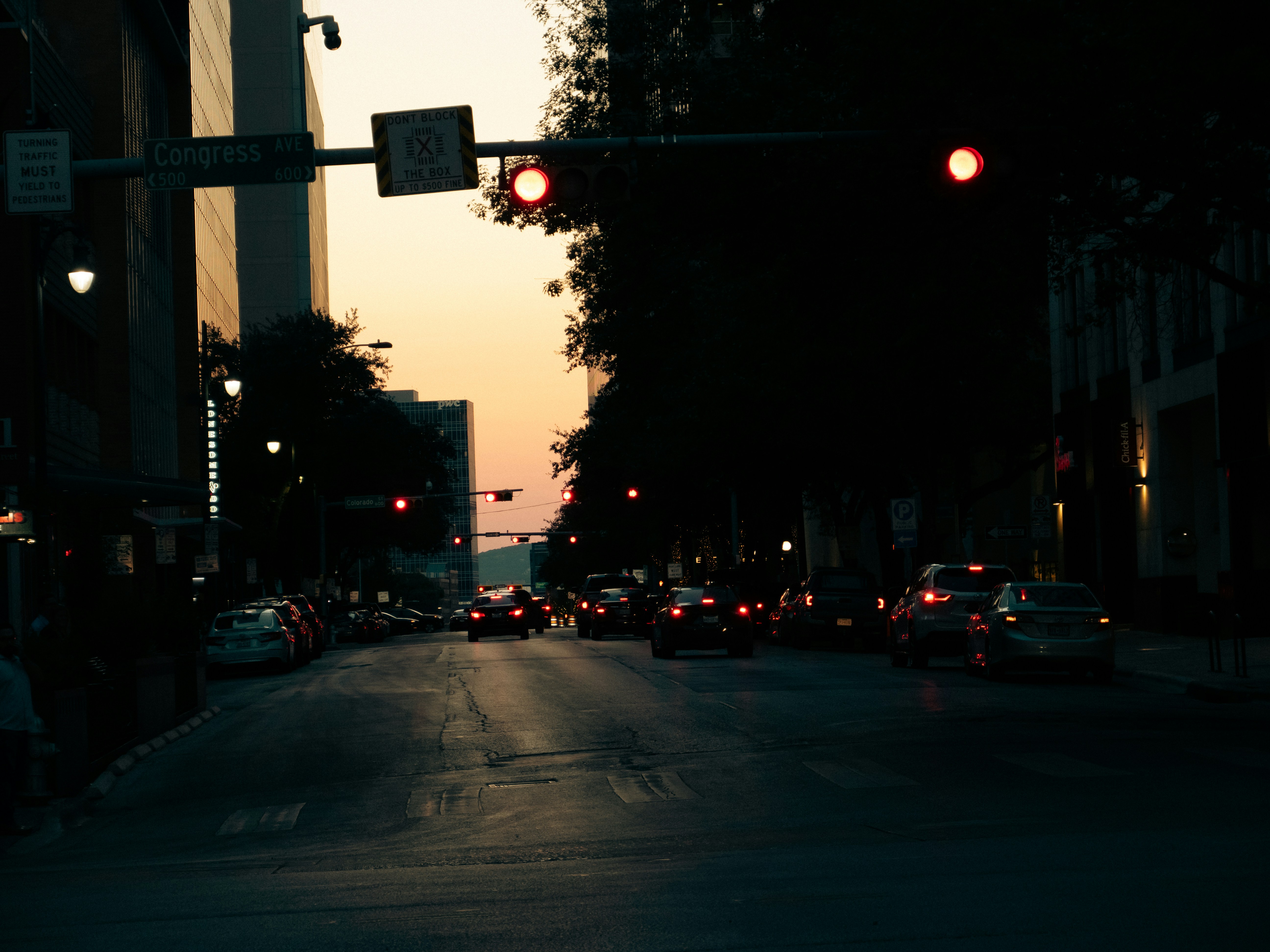 Photo by co