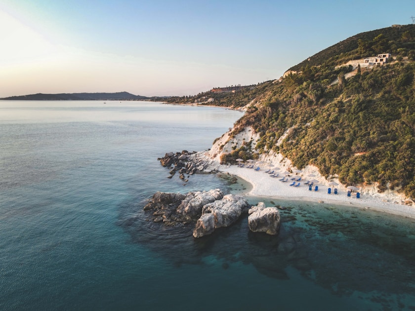Spiaggia di sabbia bianca e mare turchese in Sardegna