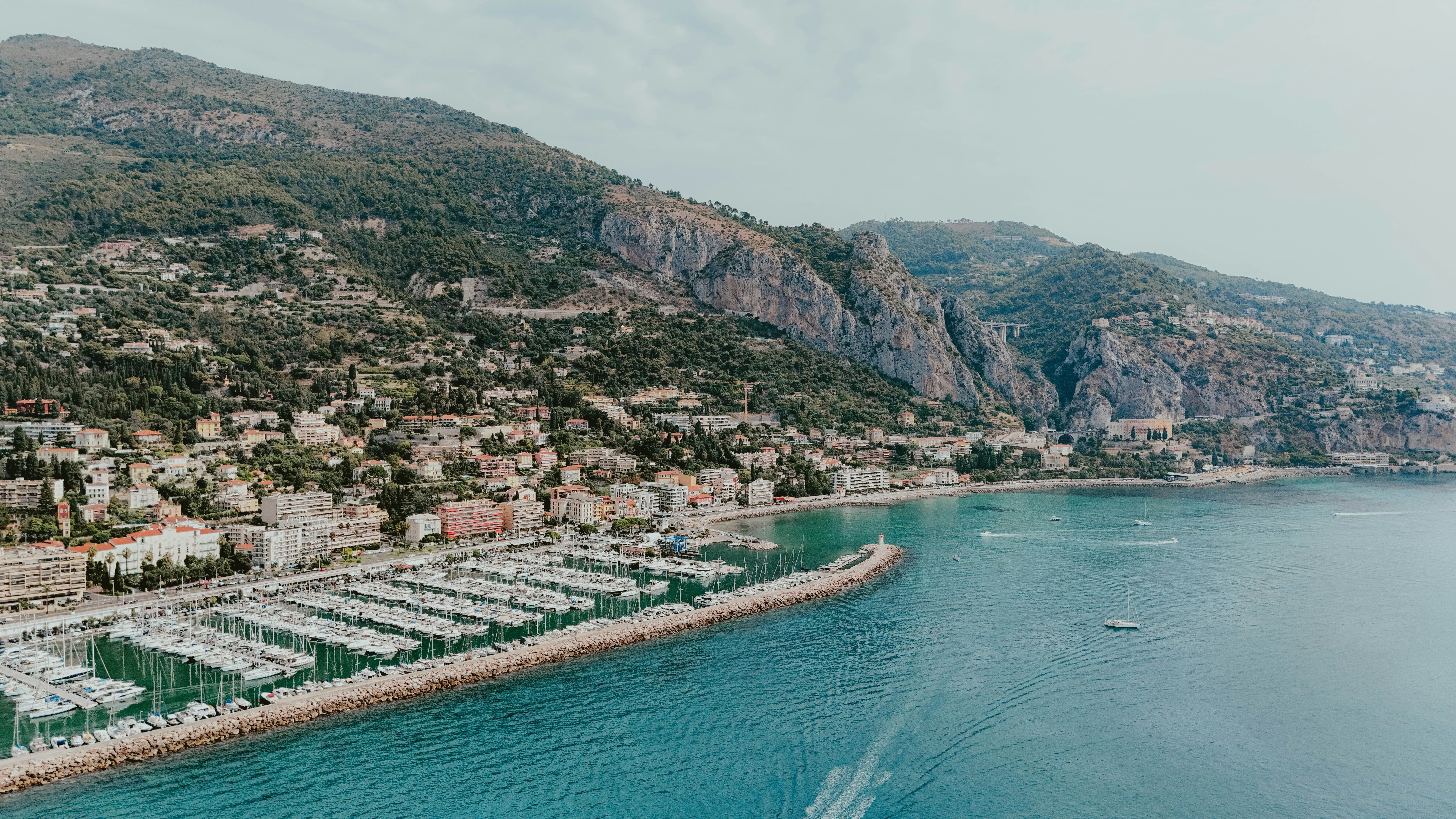 Photo by alingavriliuc