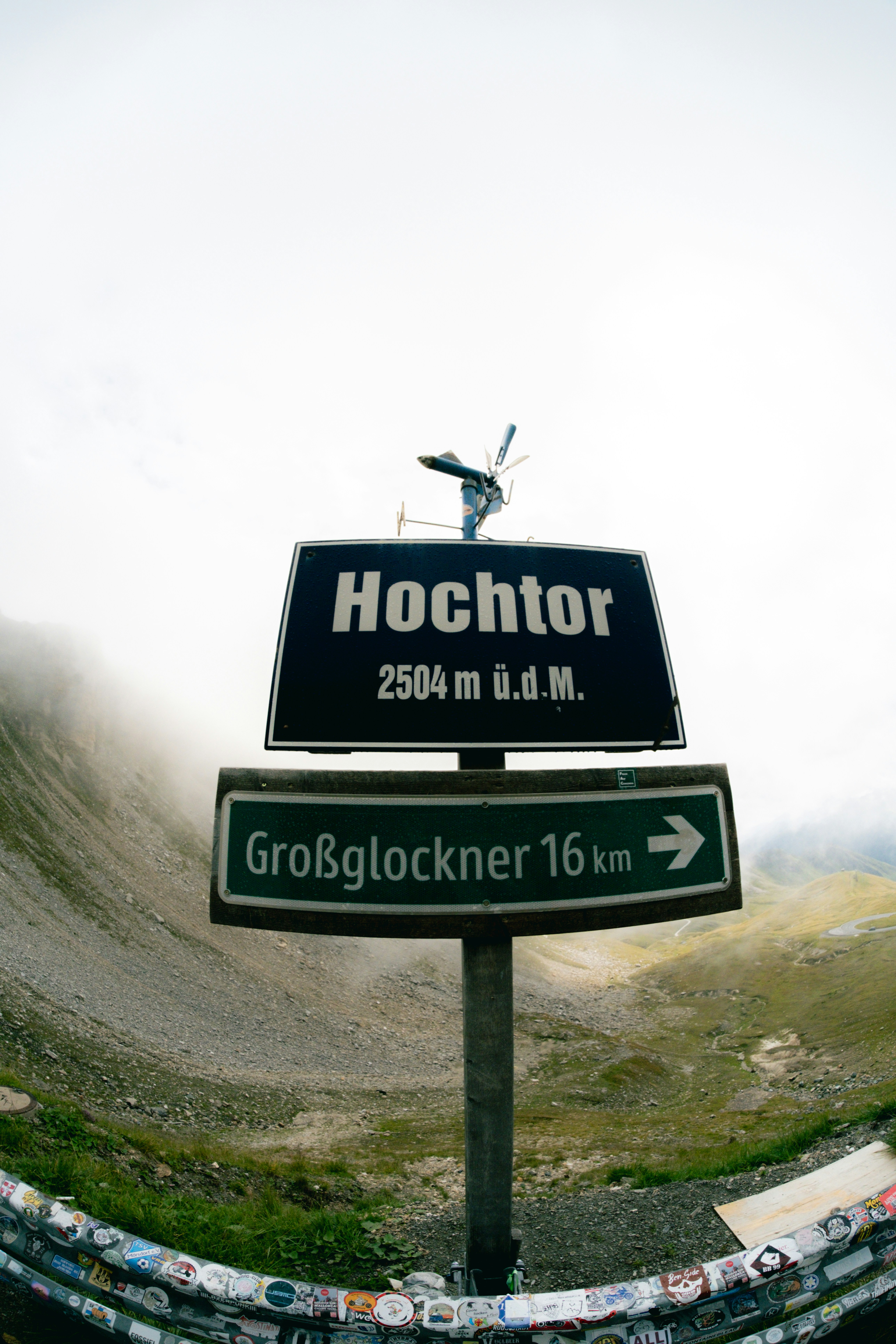 Wegweiser zum Hohtor und Großglockner