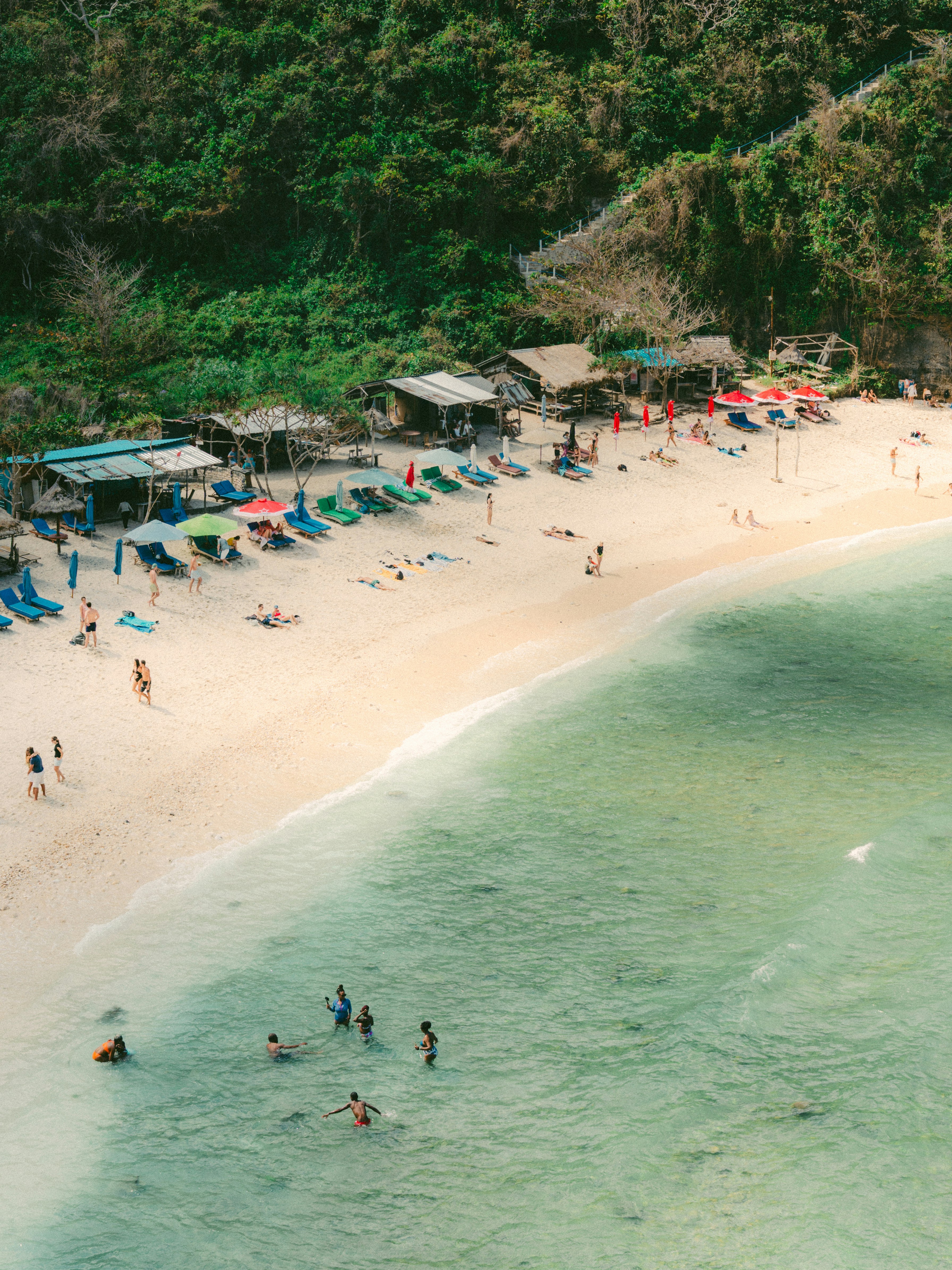 La Playa Rosa de Komodo, Indonesia - Azul Unlimited, image size:3000x4000