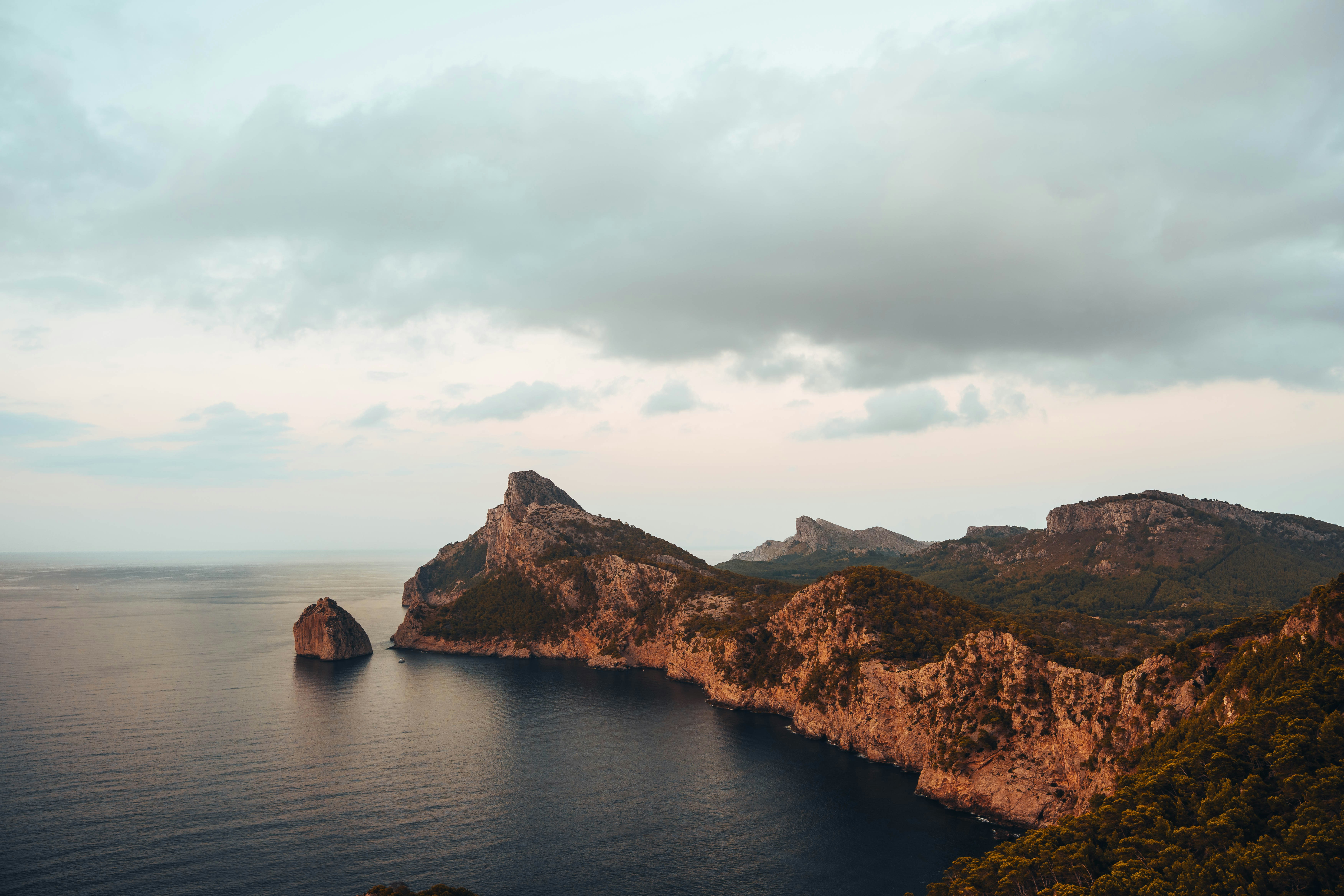 Photo by jonasdegener