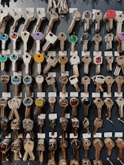 A wall displaying many different types of keys.