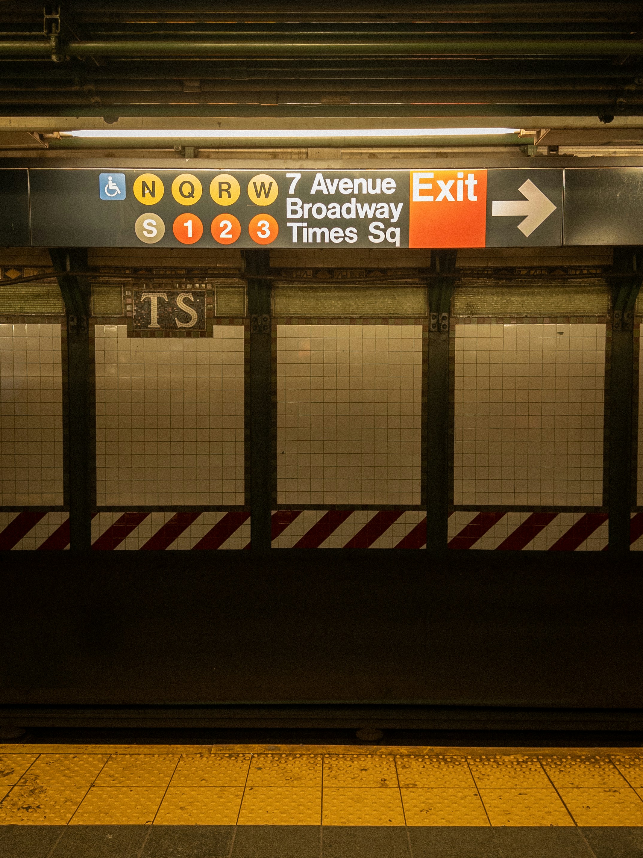 New york city subway station exit sign photo – Free Image on Unsplash