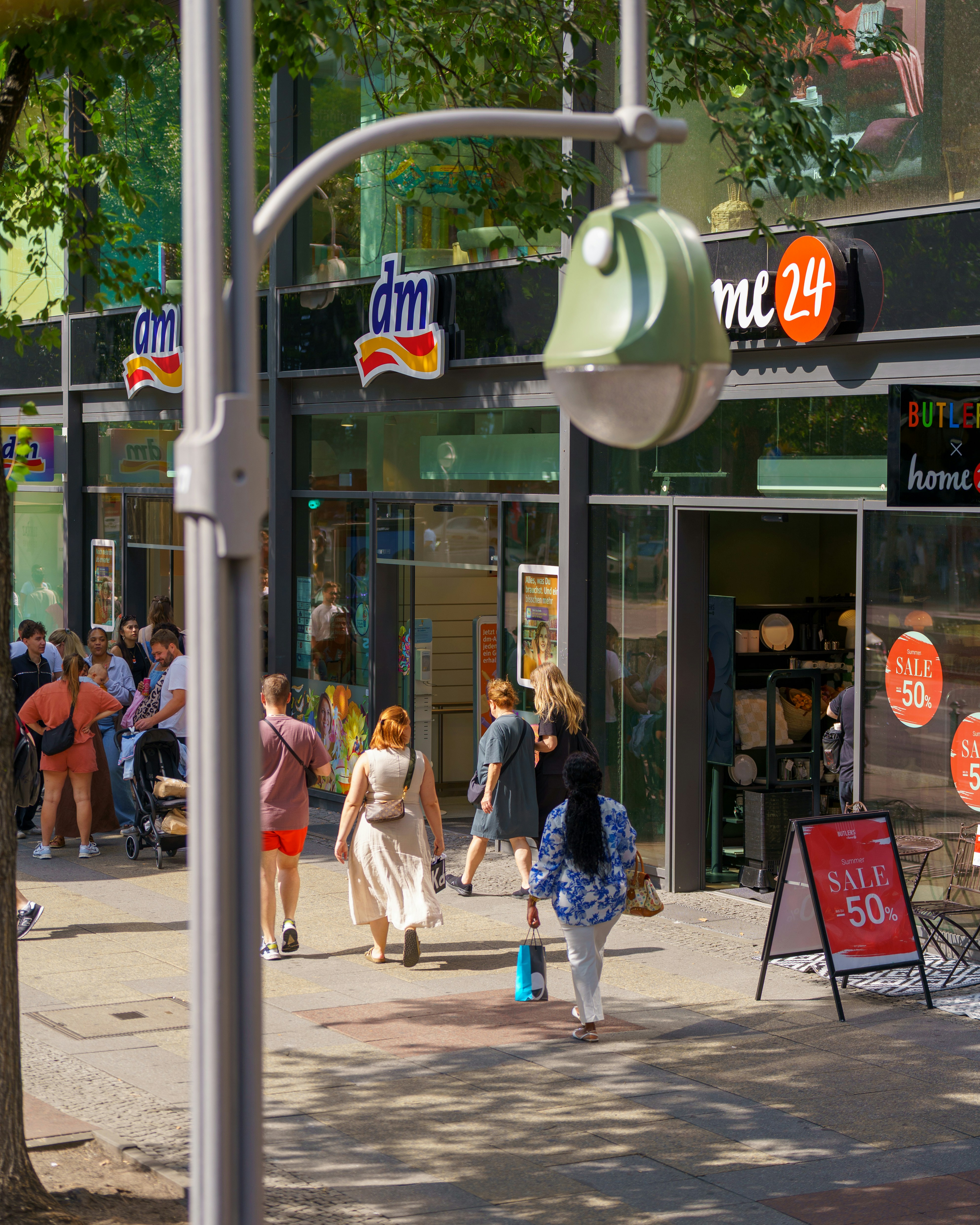 Needham Maintains Buy on Rush Street Interactive, Raises Price Target to $23
