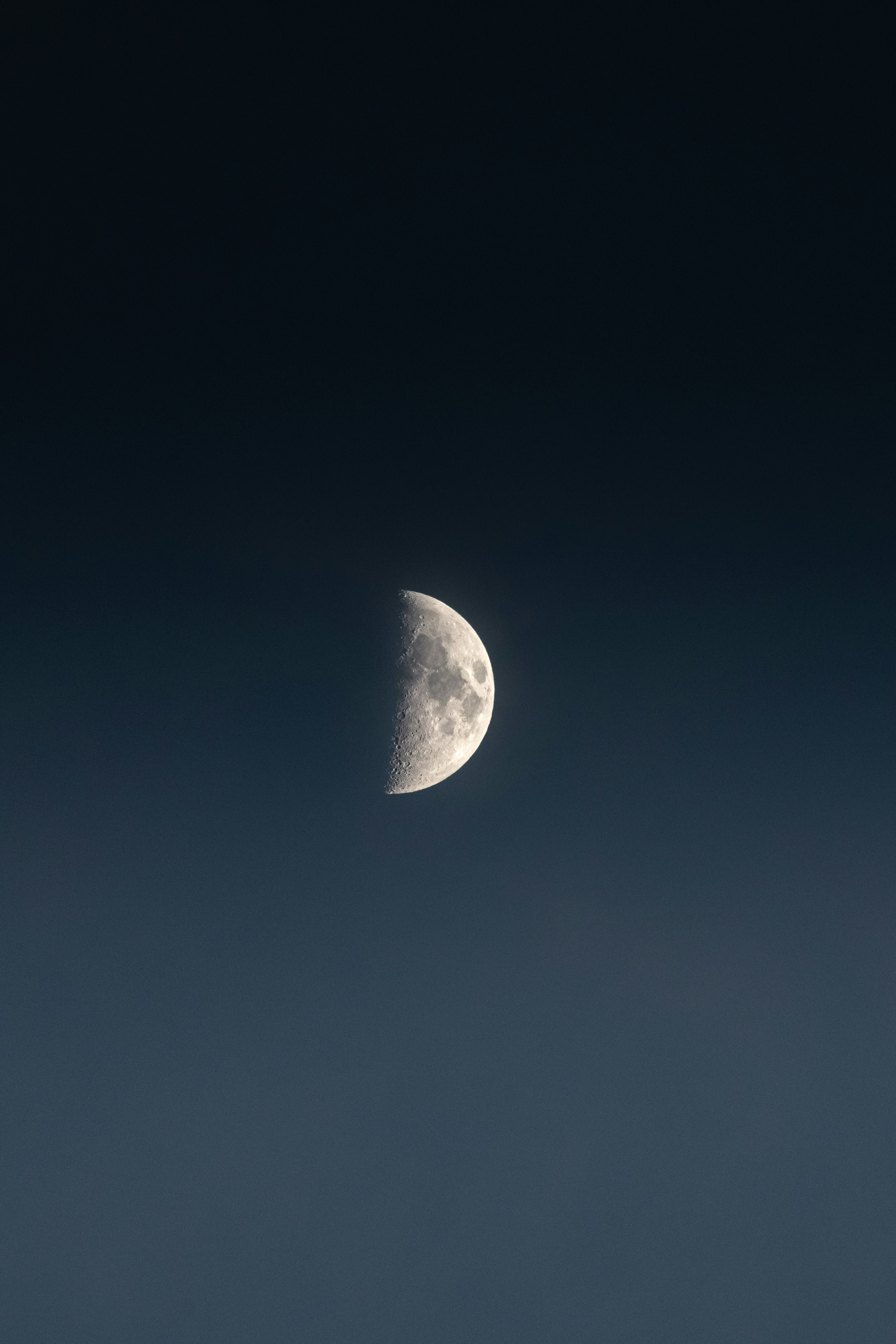 Photo by burakemrecr