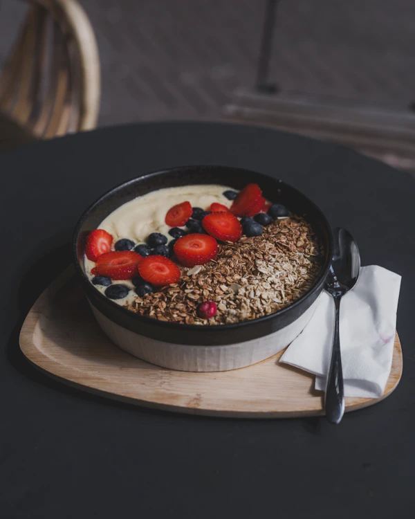 Fresh berry and yogurt bowl