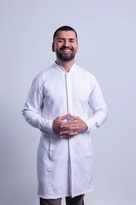 Dr Thiago Cabral — CRM 13460-PE — angiologia e cirurgia vascular