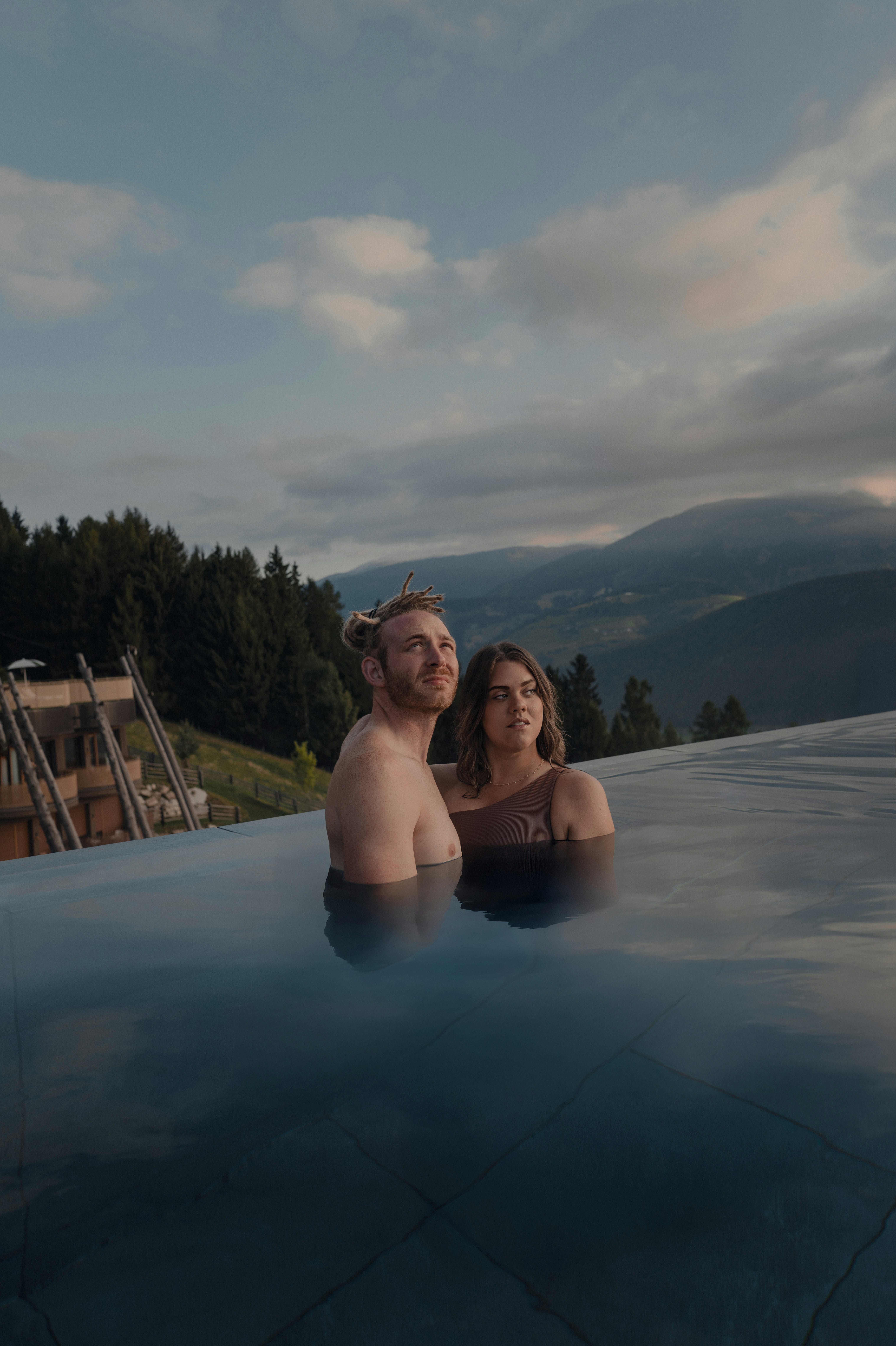 Toya Devasya Hot Spring