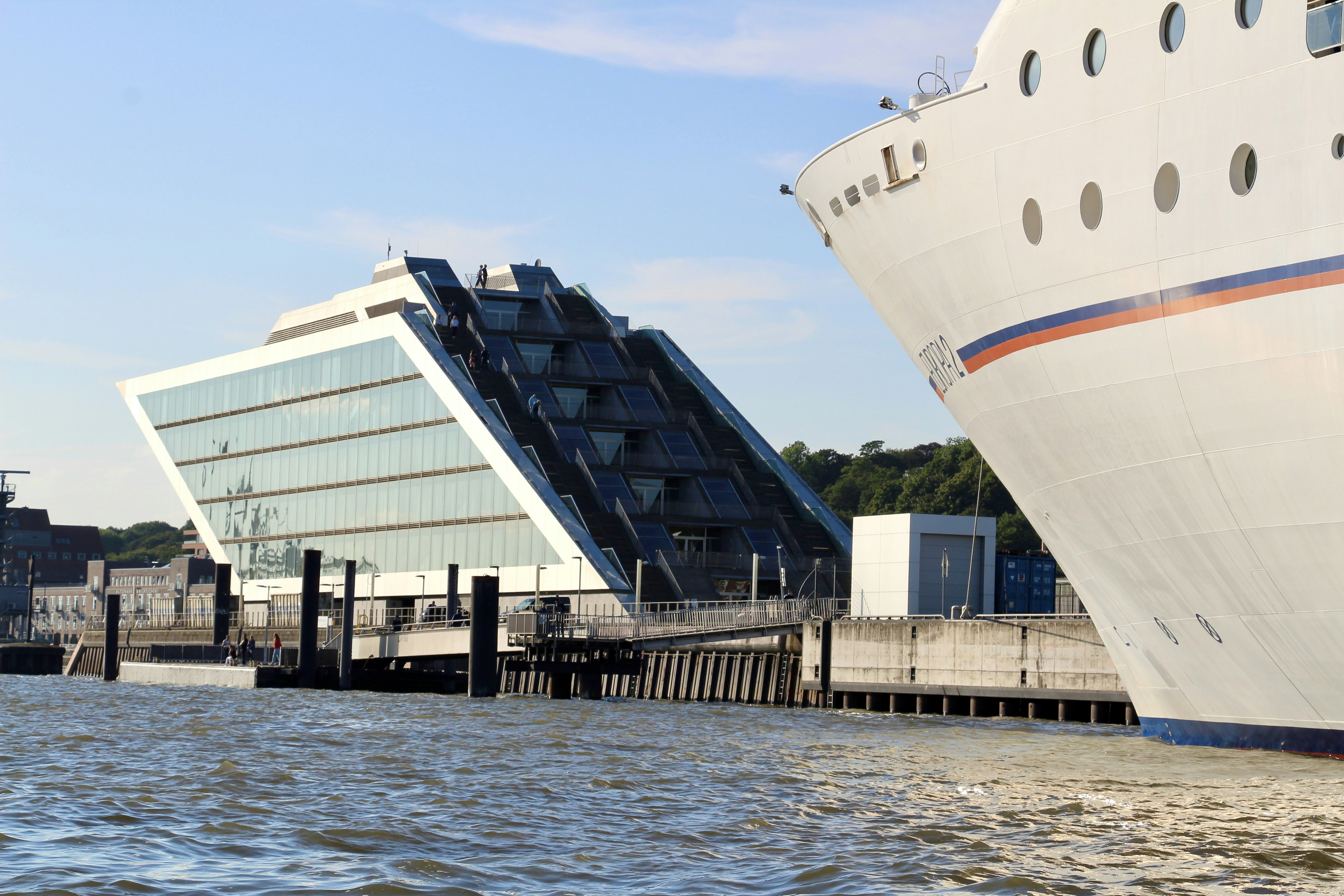 Photo by sanneschroeder