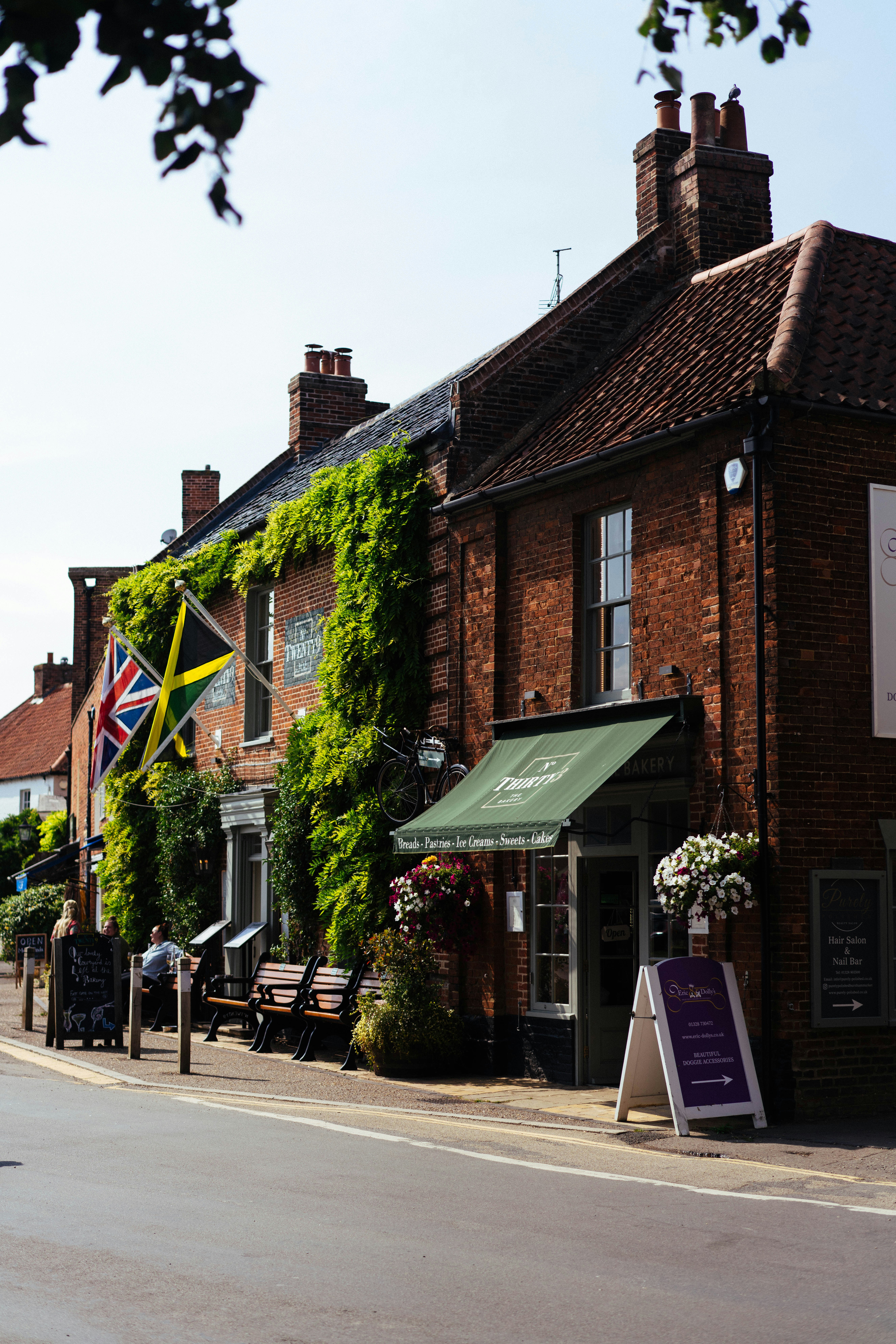 Photo by philhearing